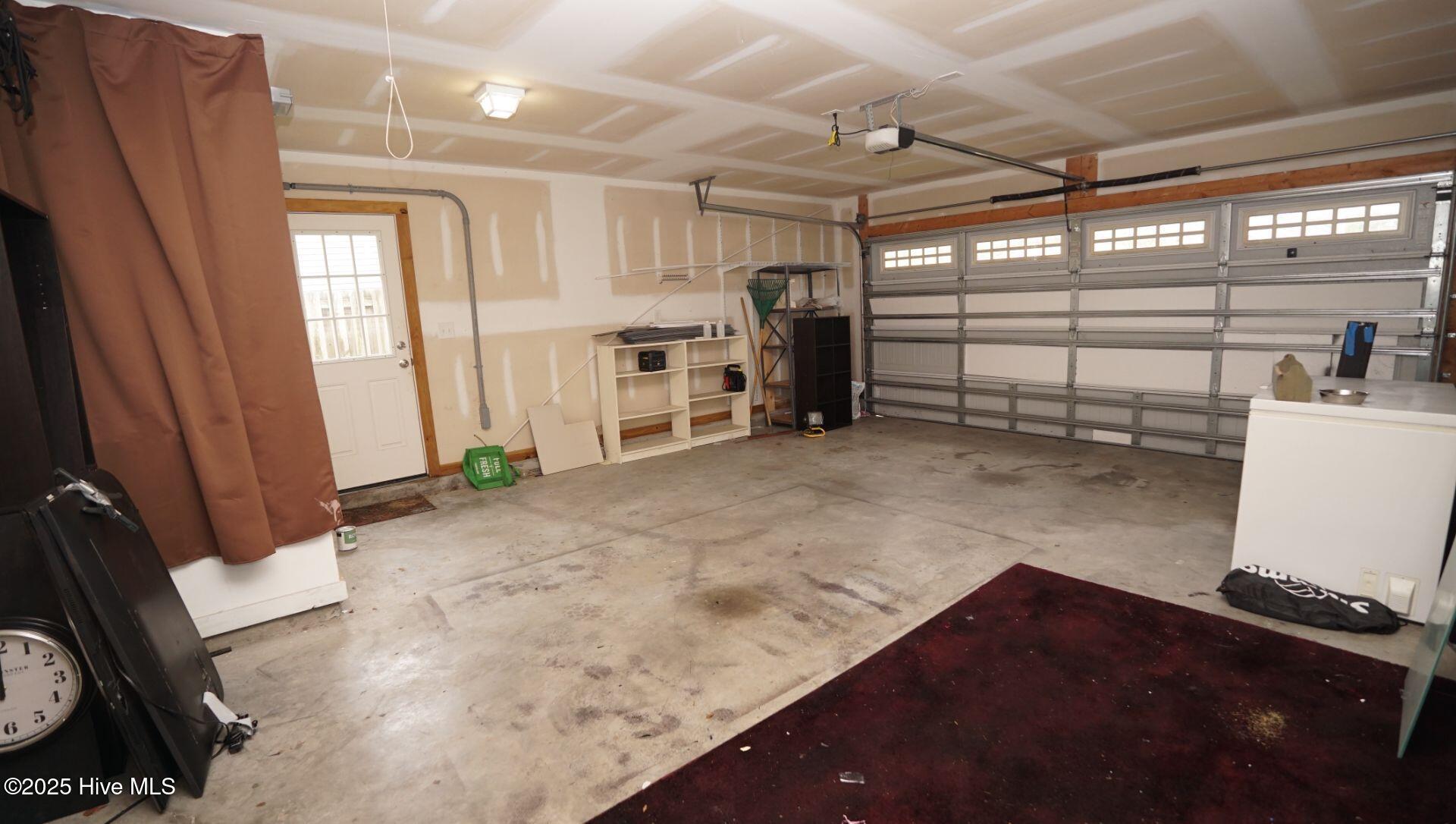 100538035 | Photo 32