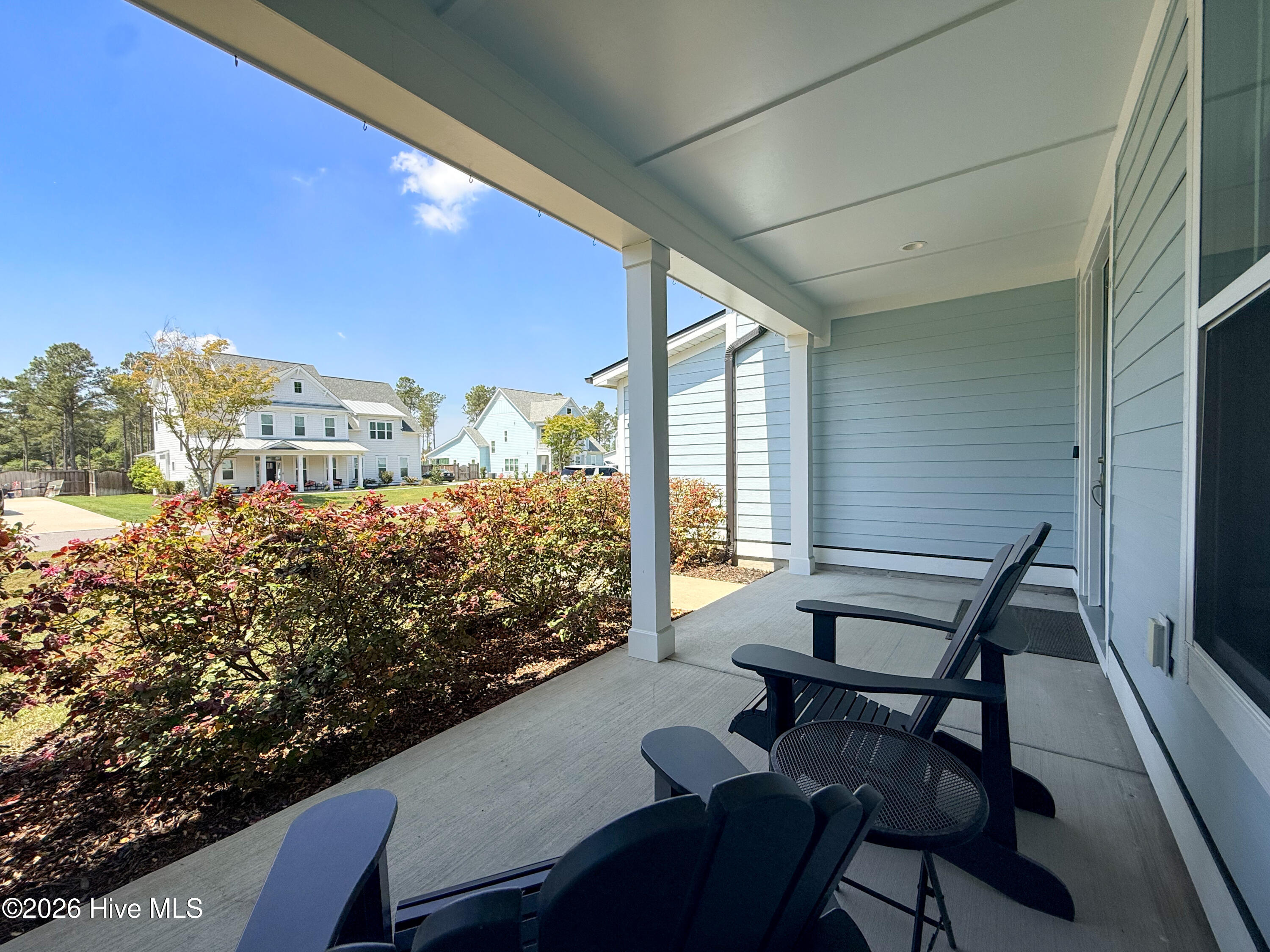 100567915 | Photo 109