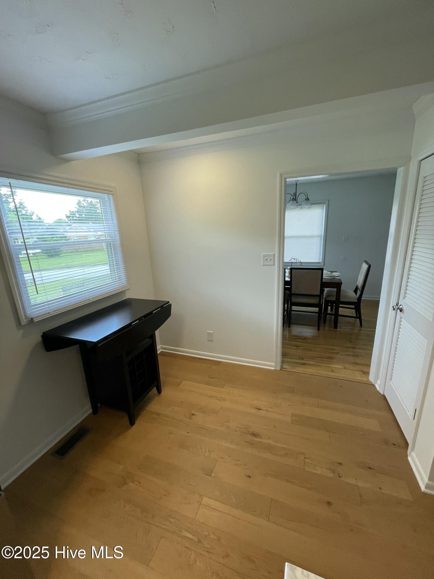 100517346 | Photo 11