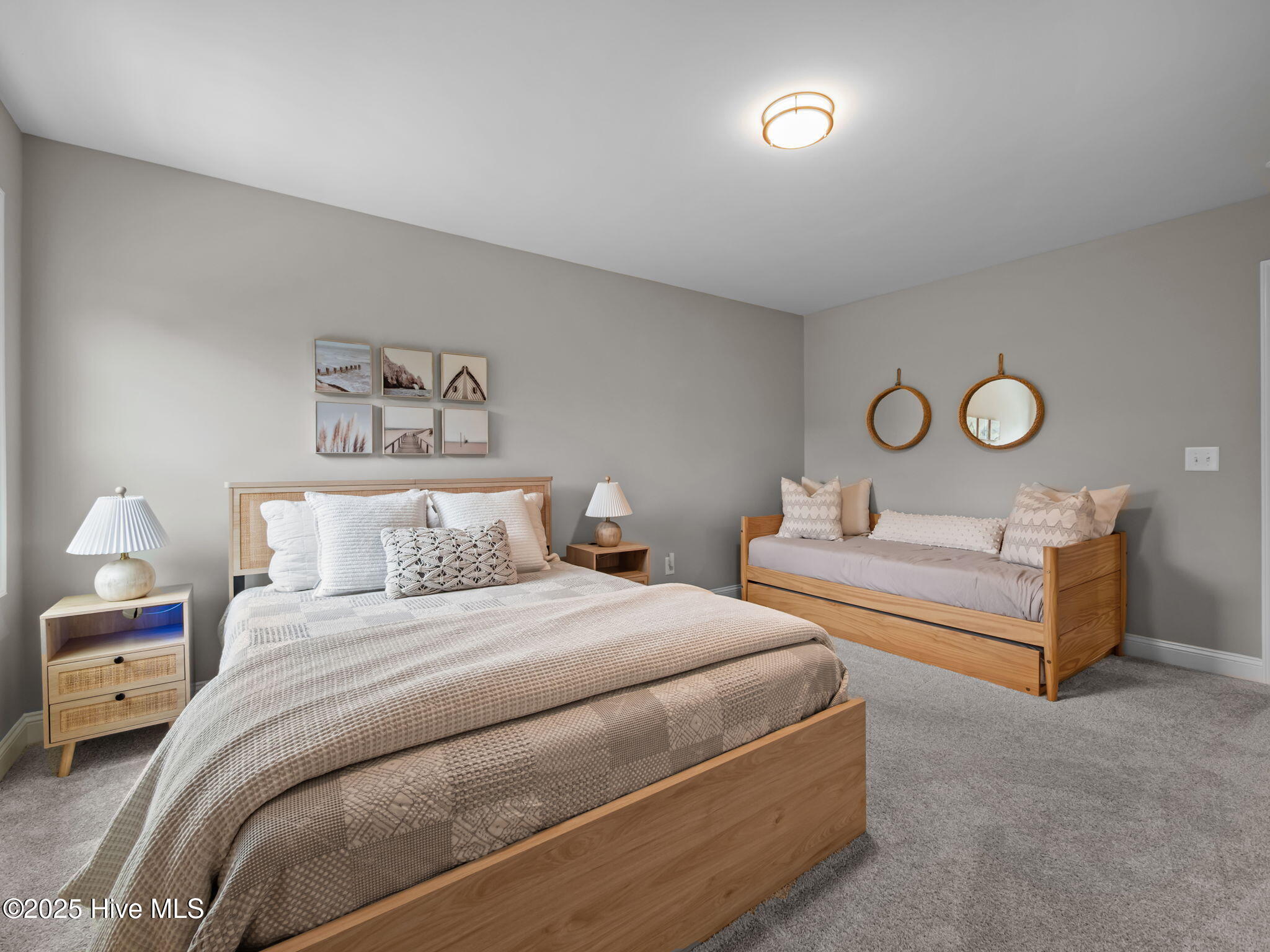 100530492 | Photo 42