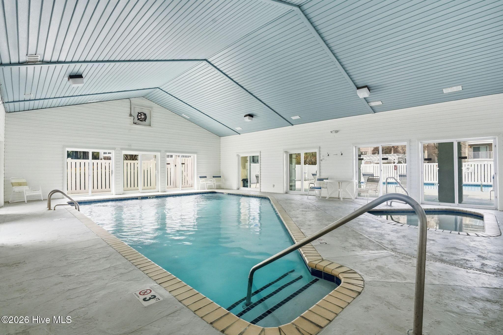 100559289 | Photo 27