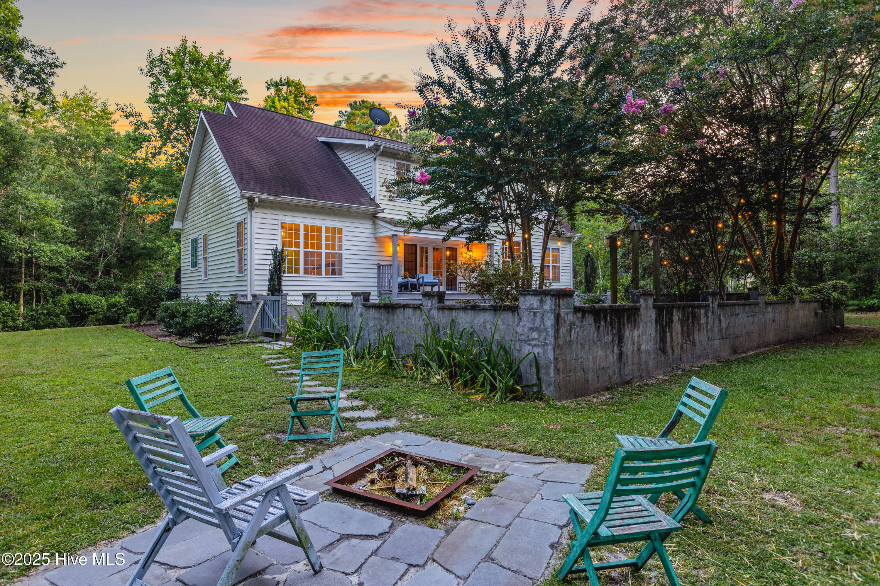 100520720 | Photo 41