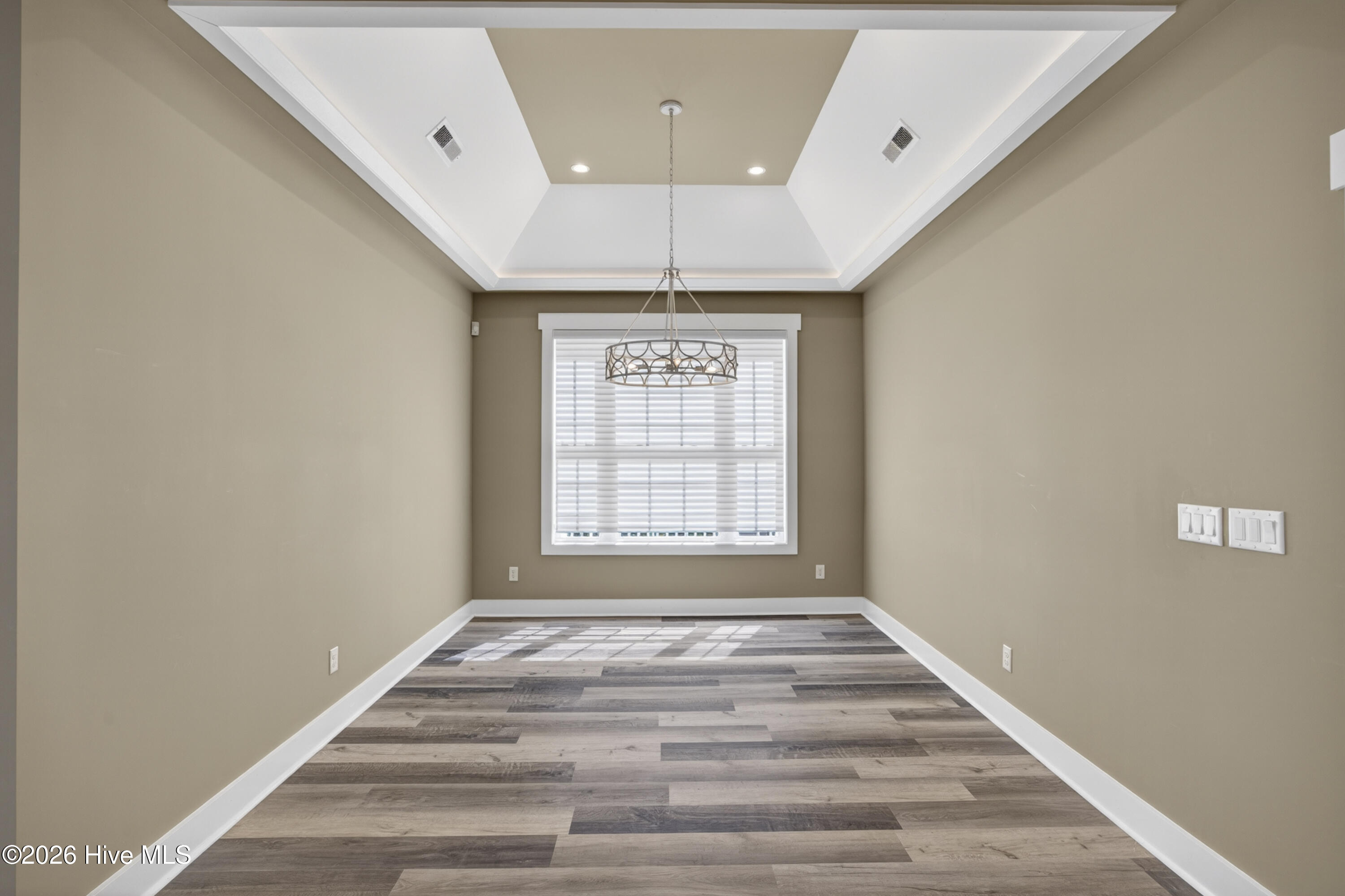 100569496 | Photo 20