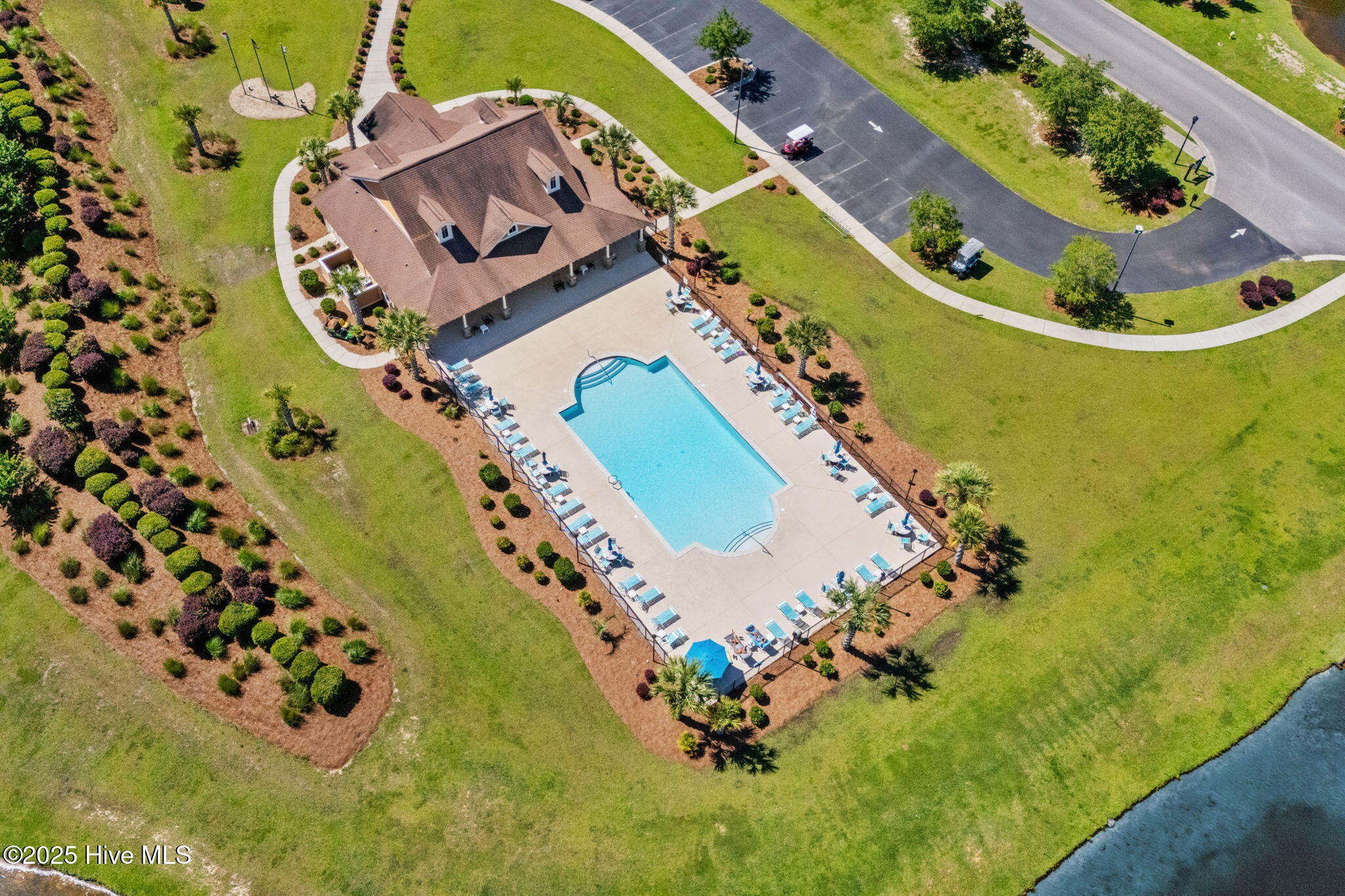 100538854 | Photo 53