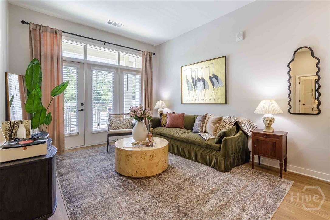 1150 E Perry Lane UNIT B4, Savannah, GA, 31404