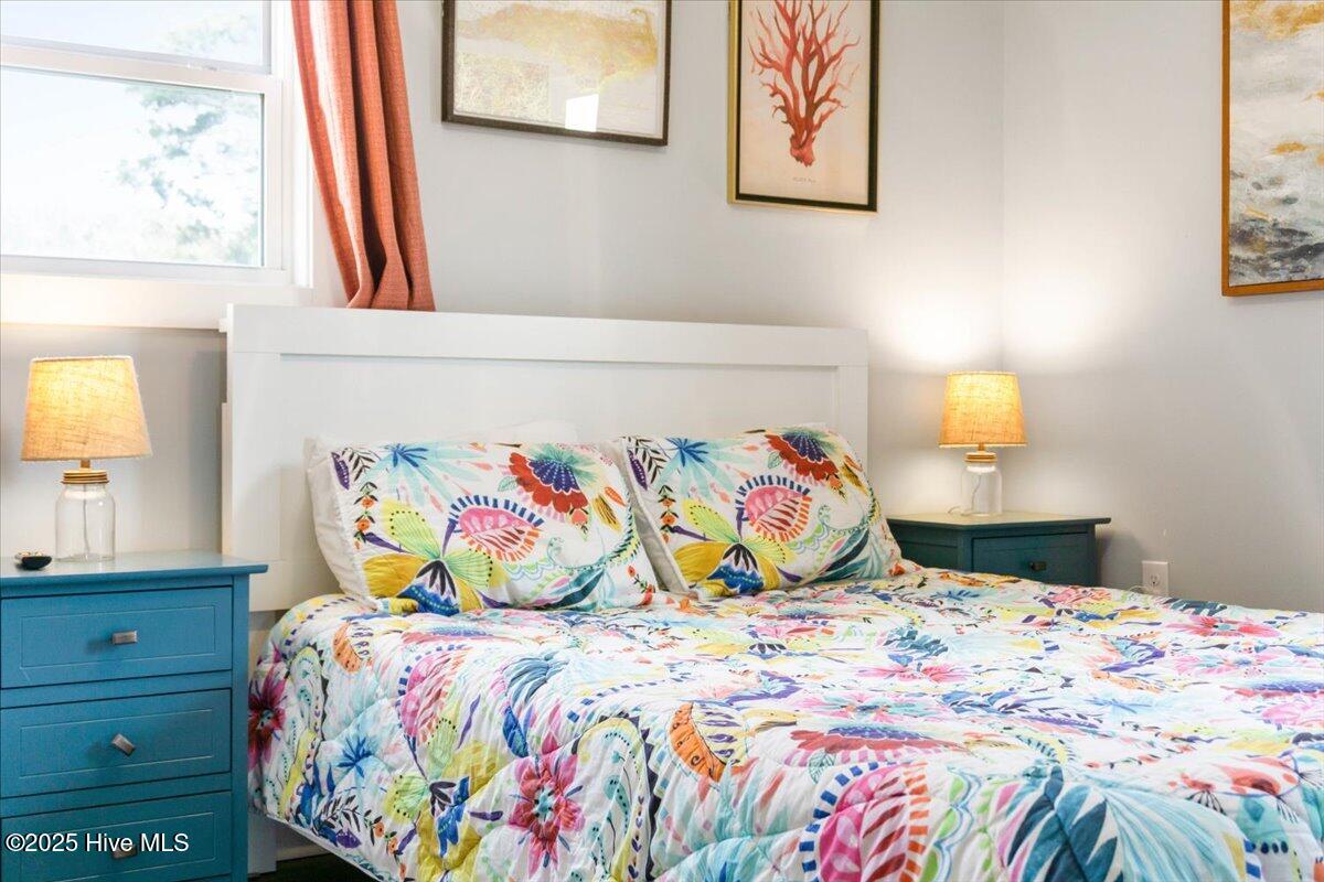 100493245 | Photo 21