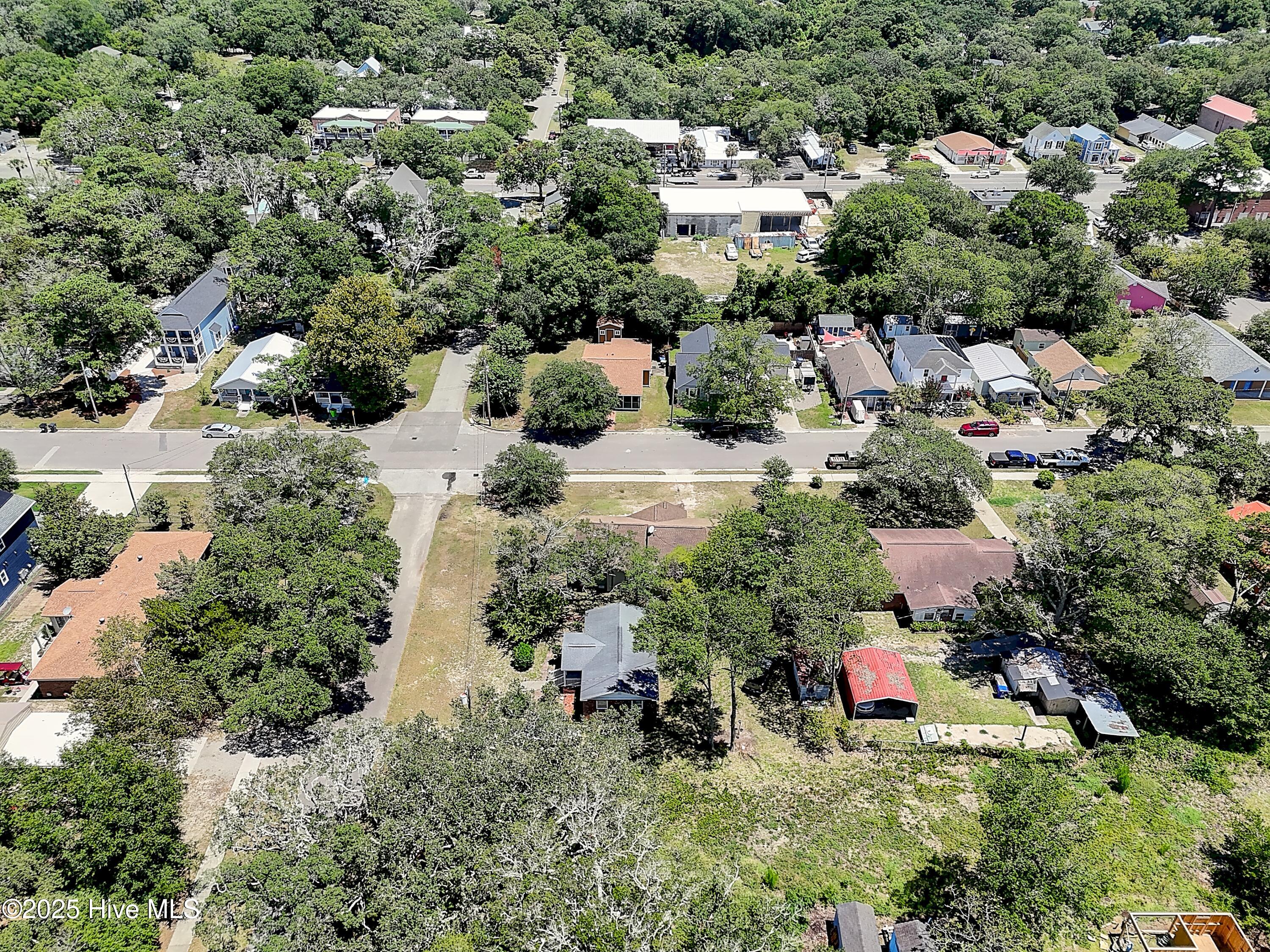 100521668 | Photo 15