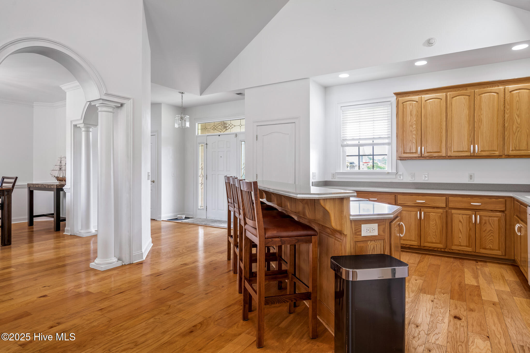 100528098 | Photo 15