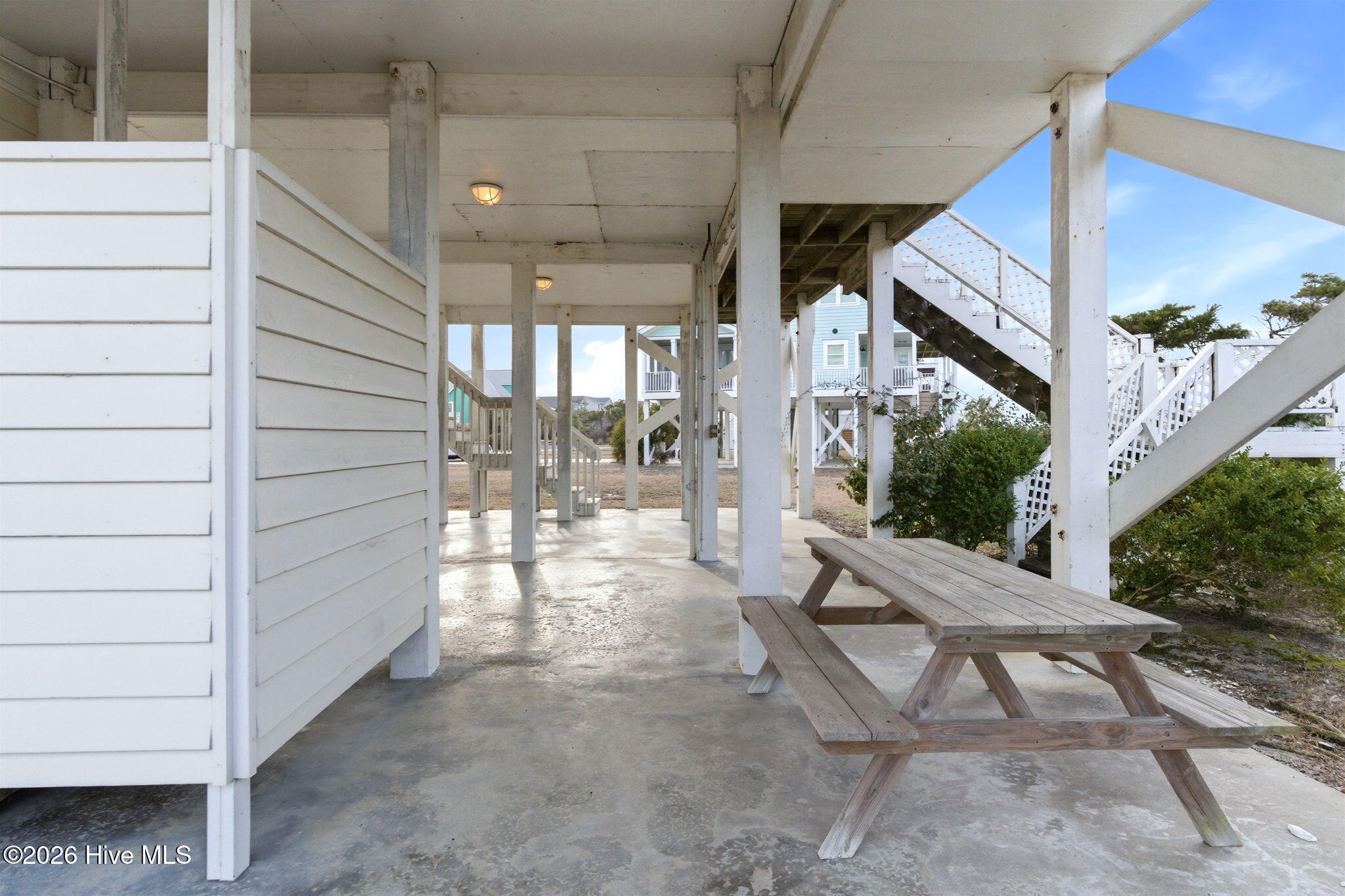 100555557 | Photo 34