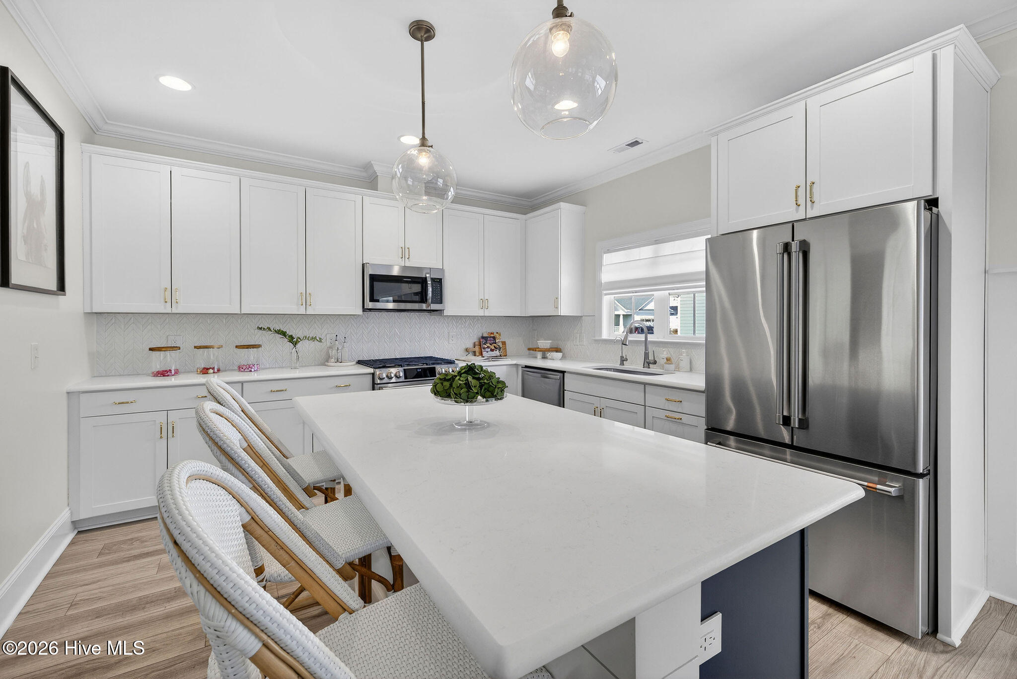 100558378 | Photo 16