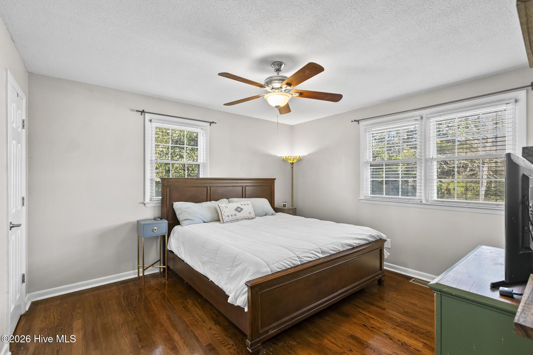 100553345 | Photo 20