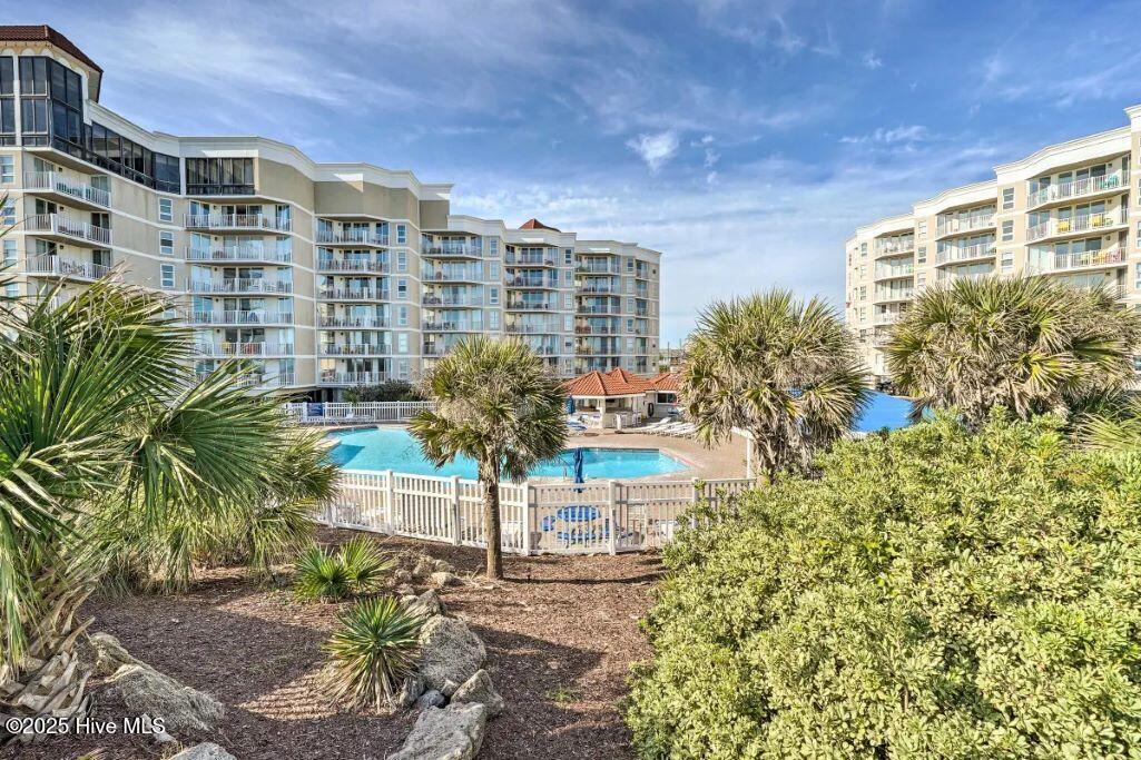 100541953 | Photo 42