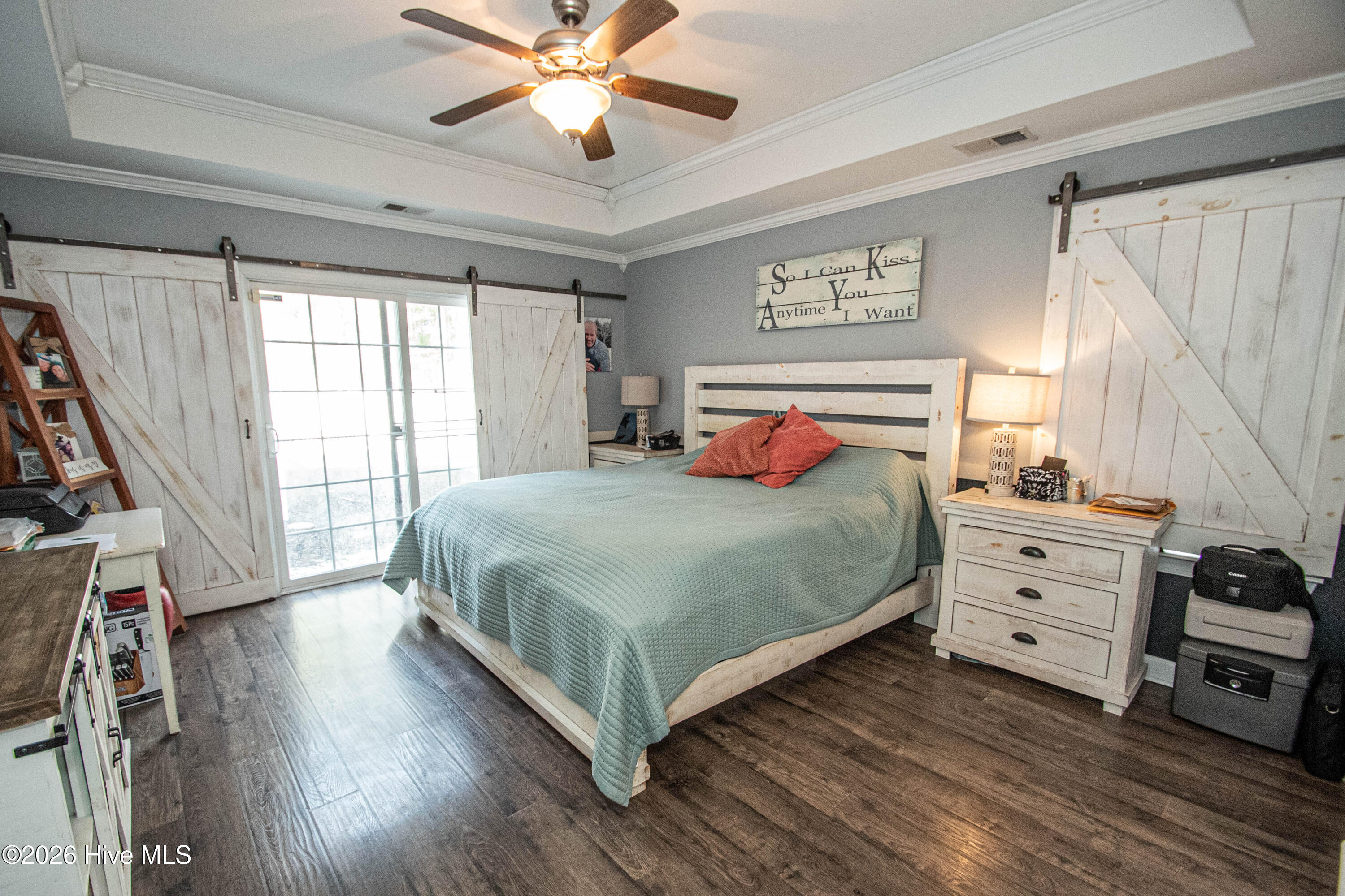 100553026 | Photo 45