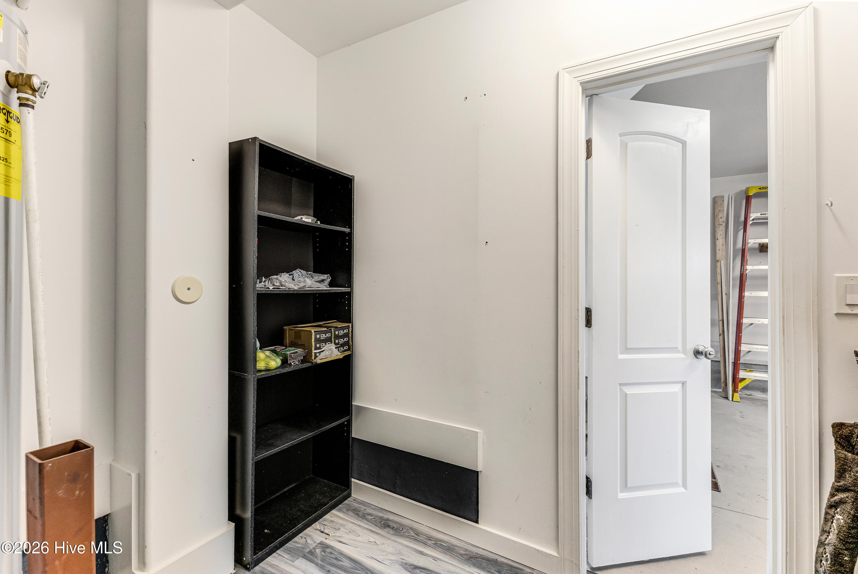 100555586 | Photo 33