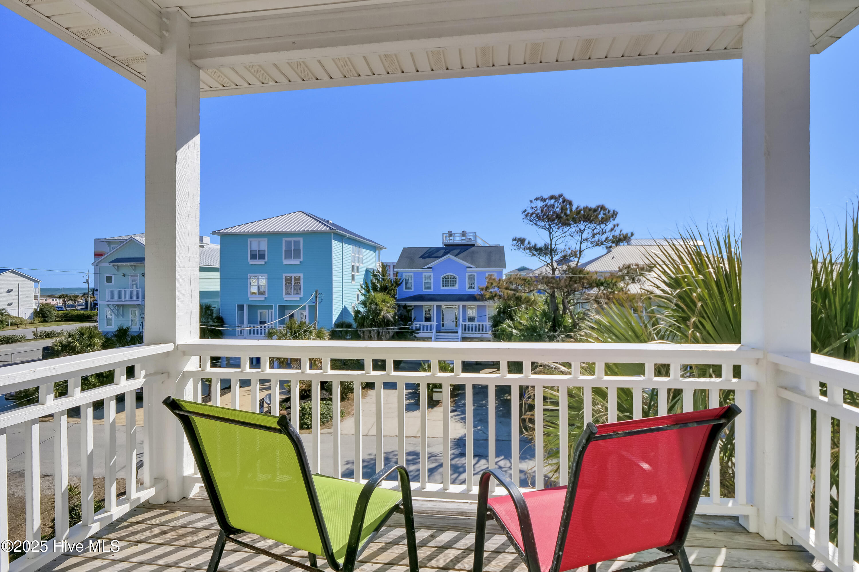 100526257 | Photo 28