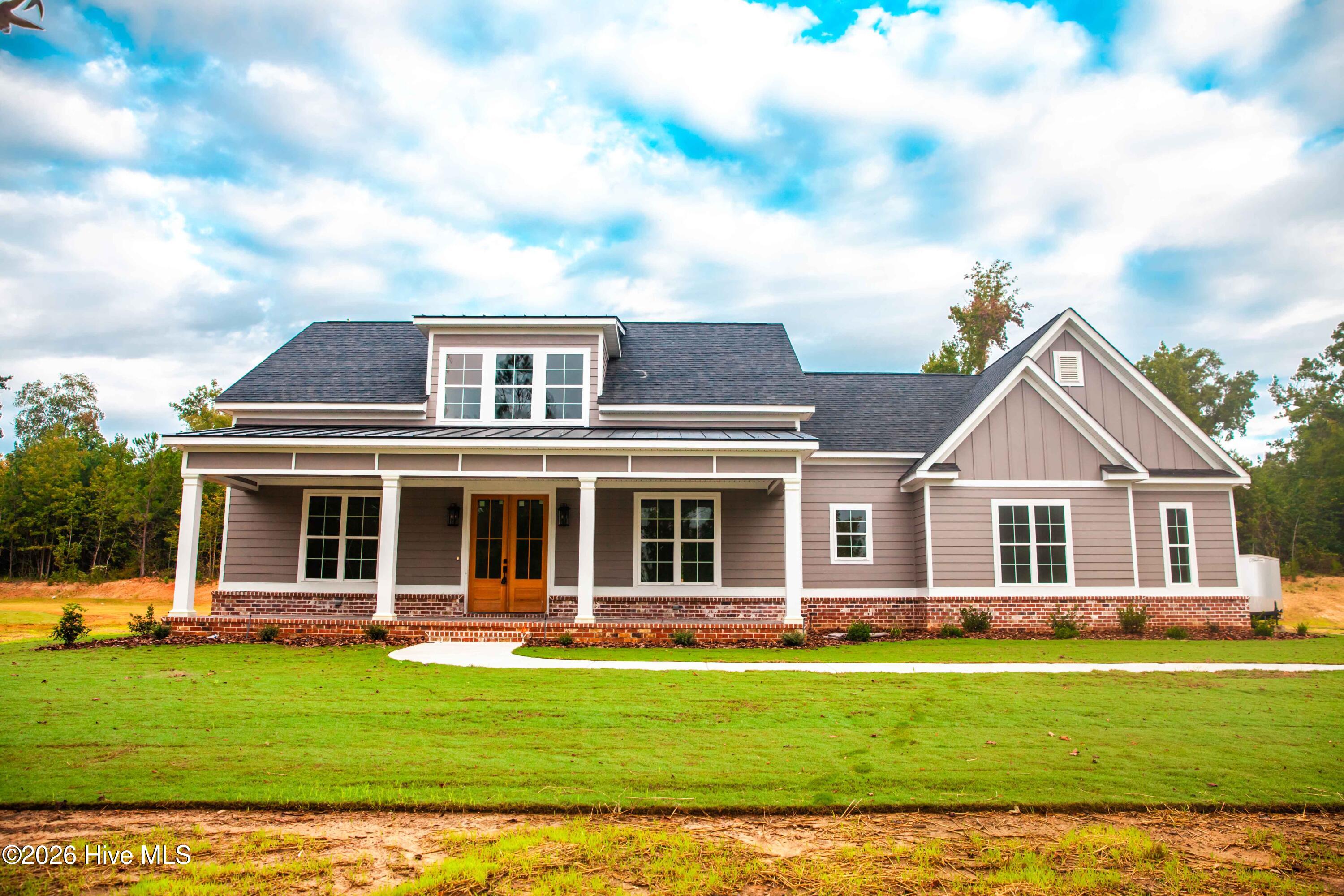Listing Photo 100601176