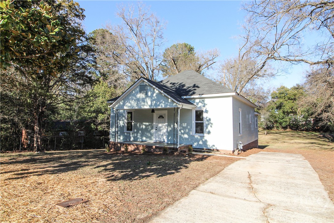 Homes for sale in Milledgeville, GA | 120 Lata Ter Nw, Milledgeville, GA 31061 | MLS# CL347689