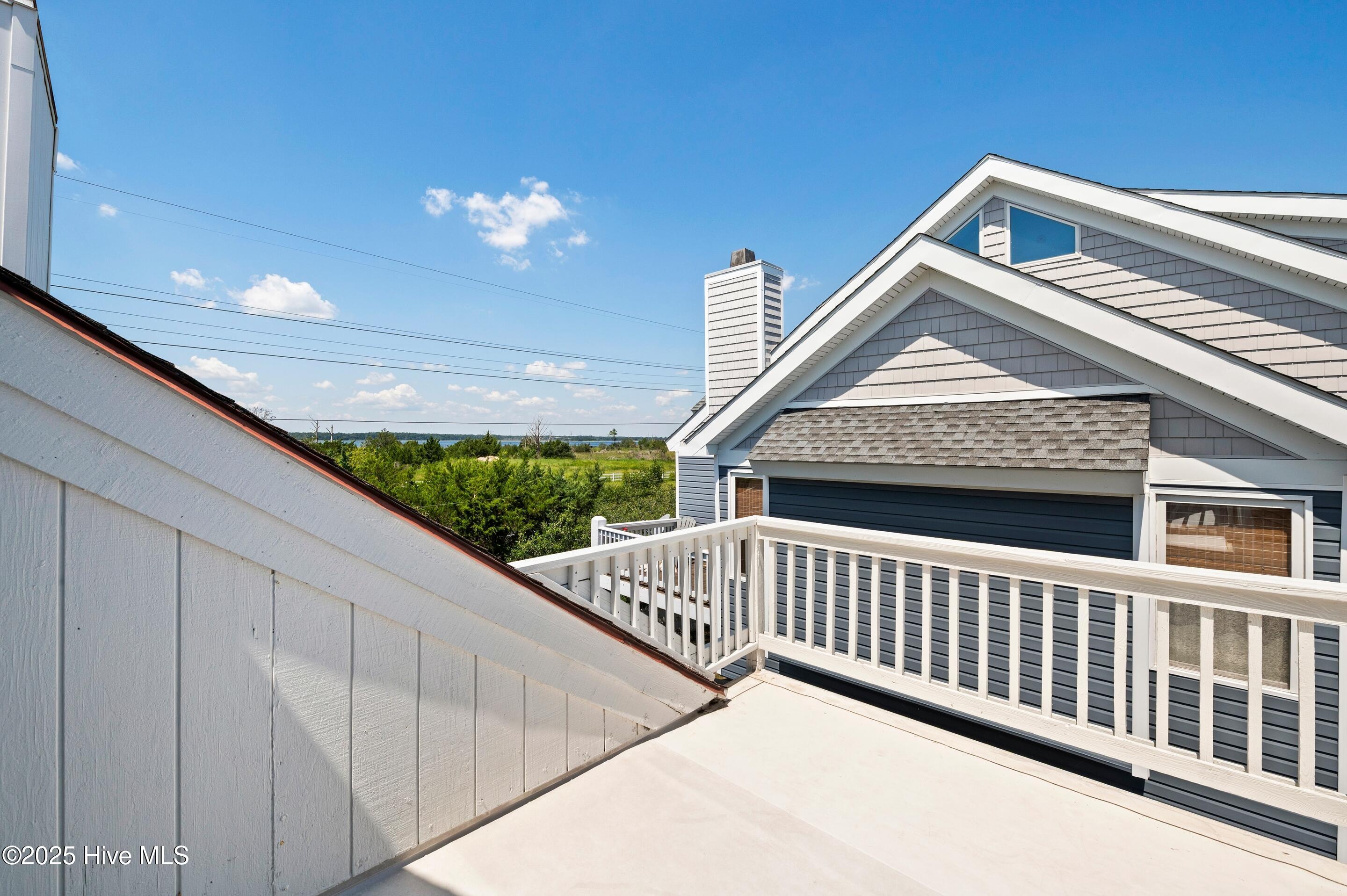 100530786 | Photo 25