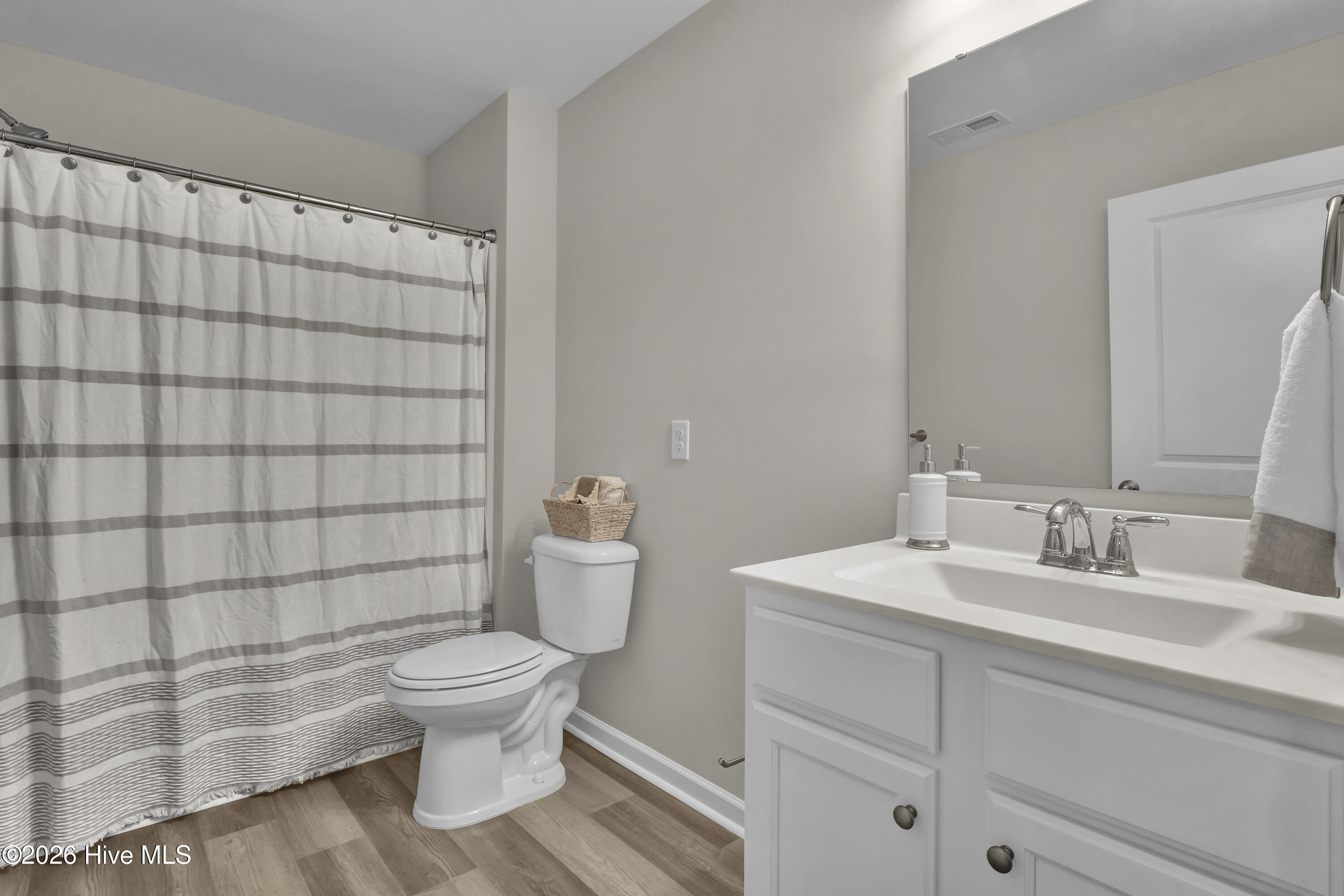 100555239 | Photo 26