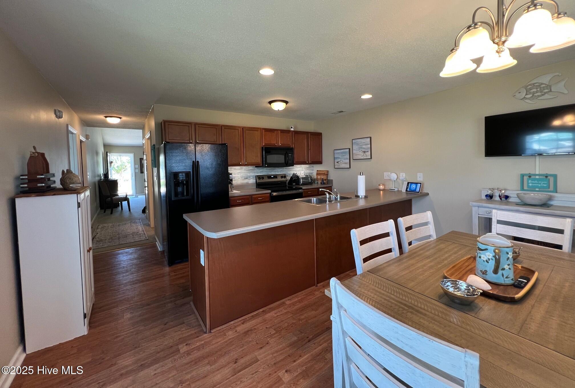 137 Jessie Circle, Hubert, NC 28539 – photo 14: 13 Kitchen