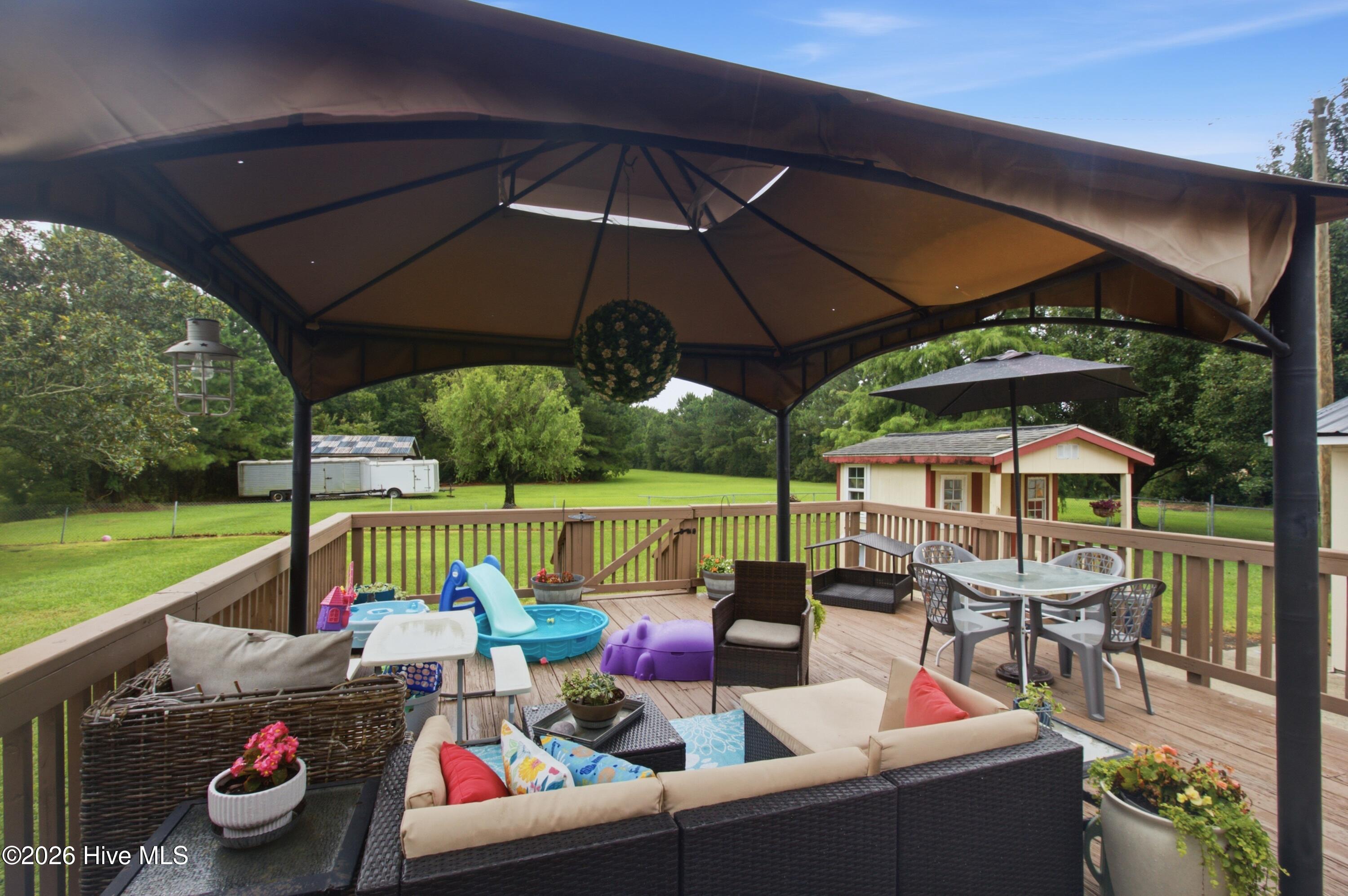 6634 Florence Road,Merritt