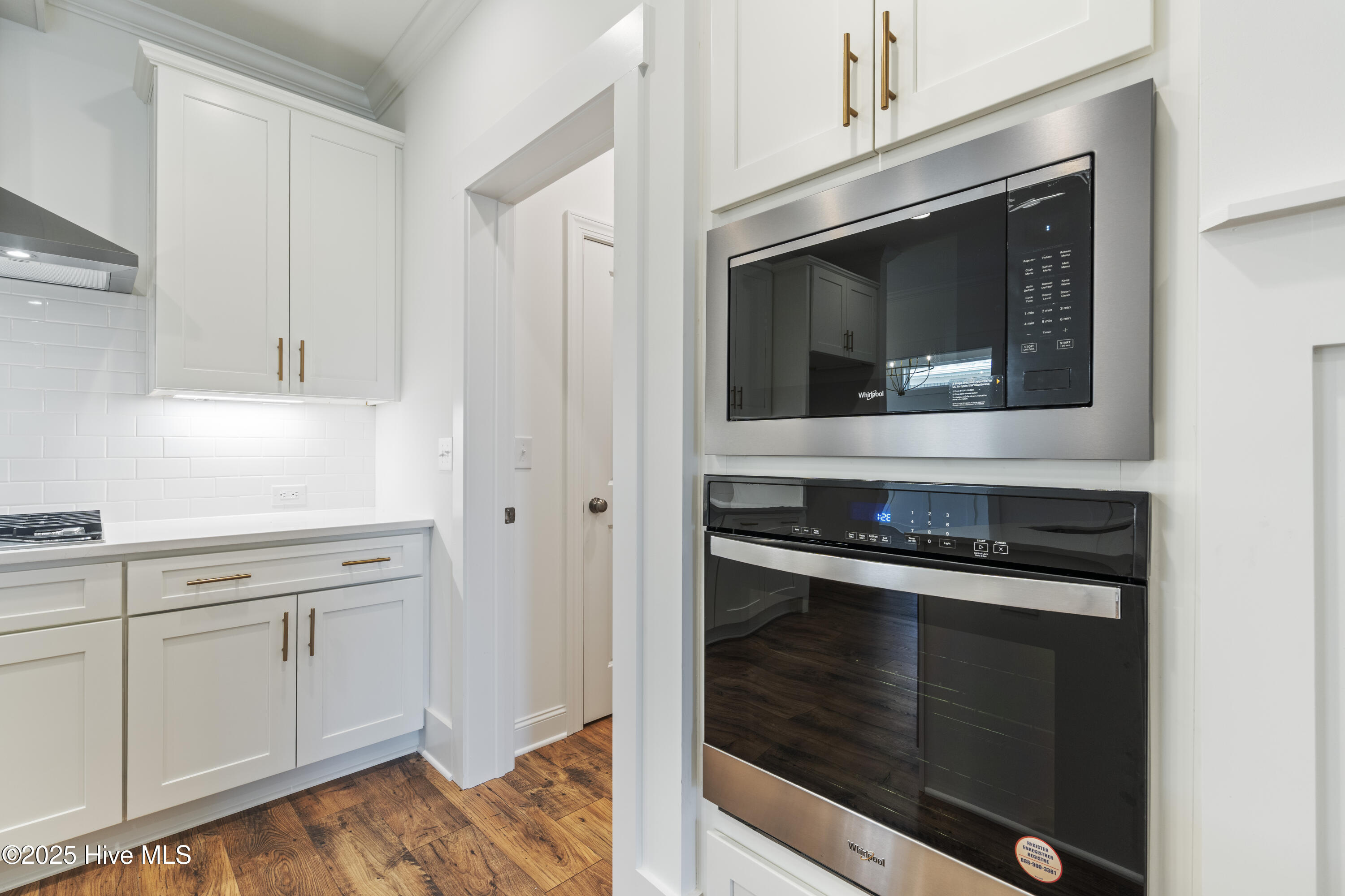 100522152 | Photo 12