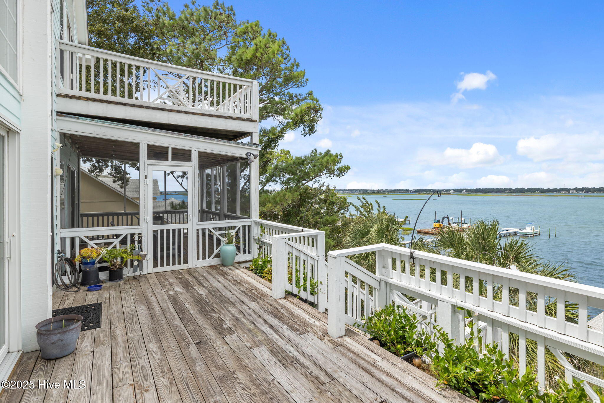 Homes for sale in Emerald Isle, NC | 8722 Emerald Plantation Rd, Emerald Isle, NC 28594 | MLS# 100526742