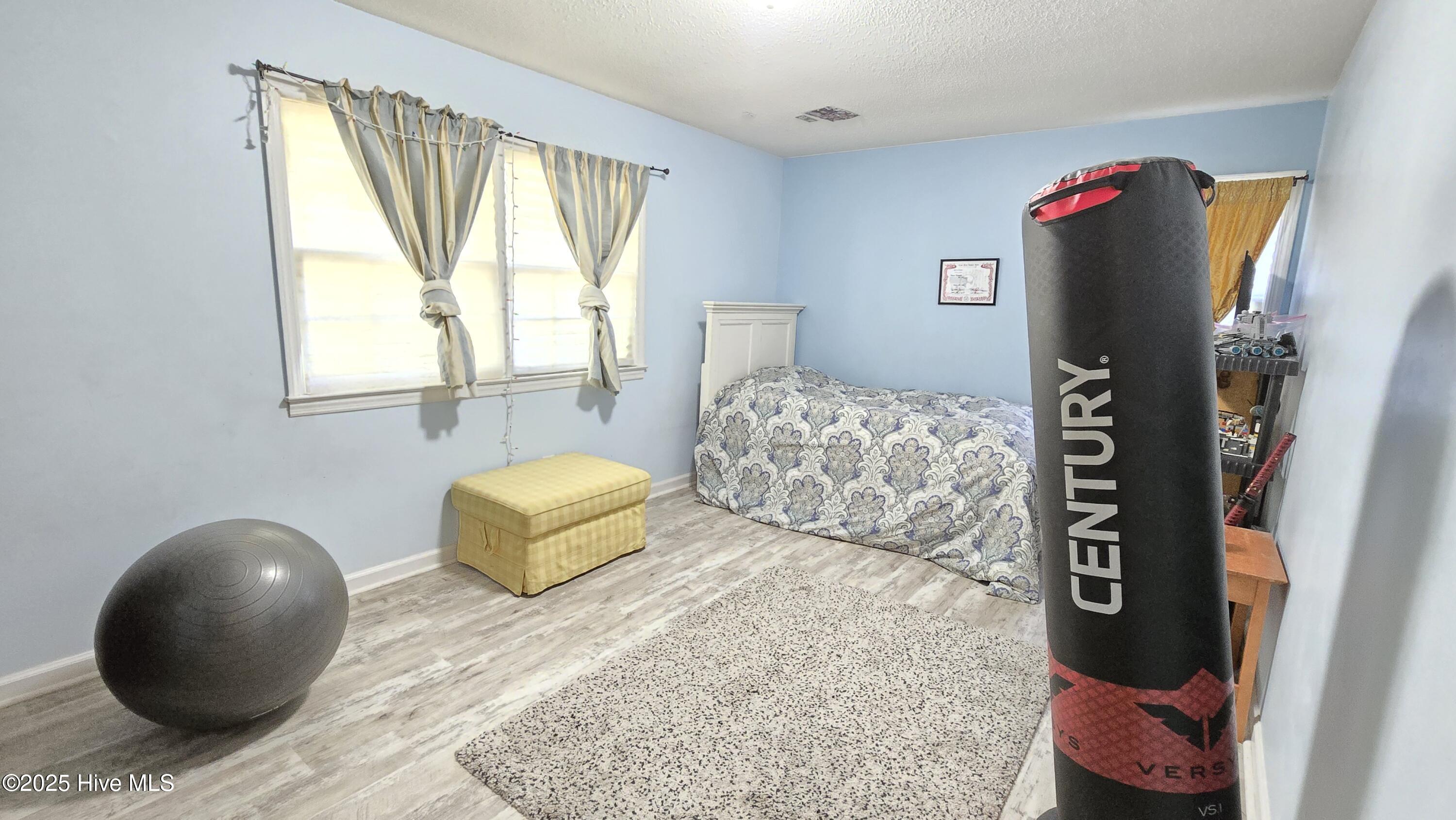 100499907 | Photo 23