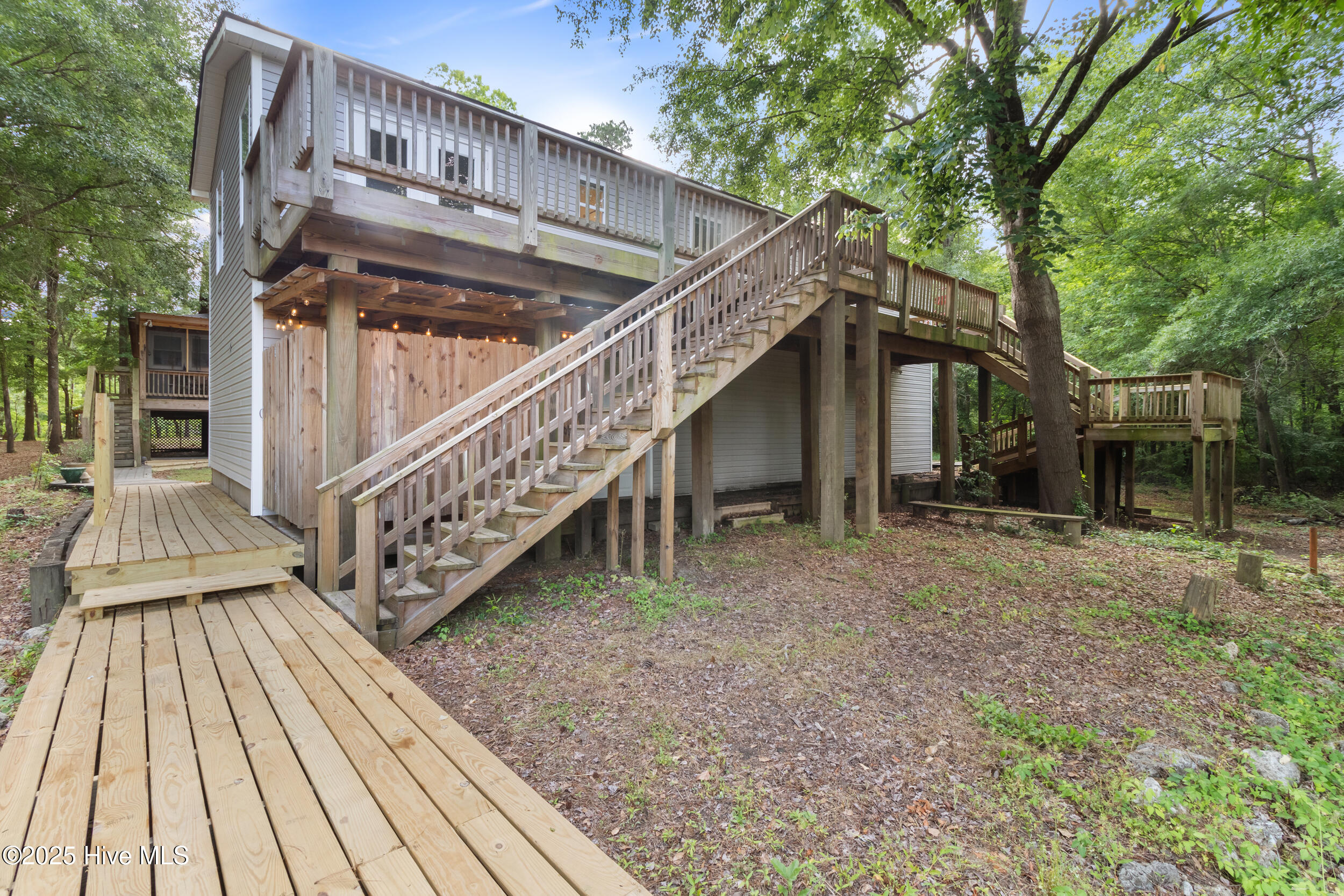 Homes for sale in Burgaw, NC | 901 Riverview Dr, Burgaw, NC 28425 | MLS# 100506110