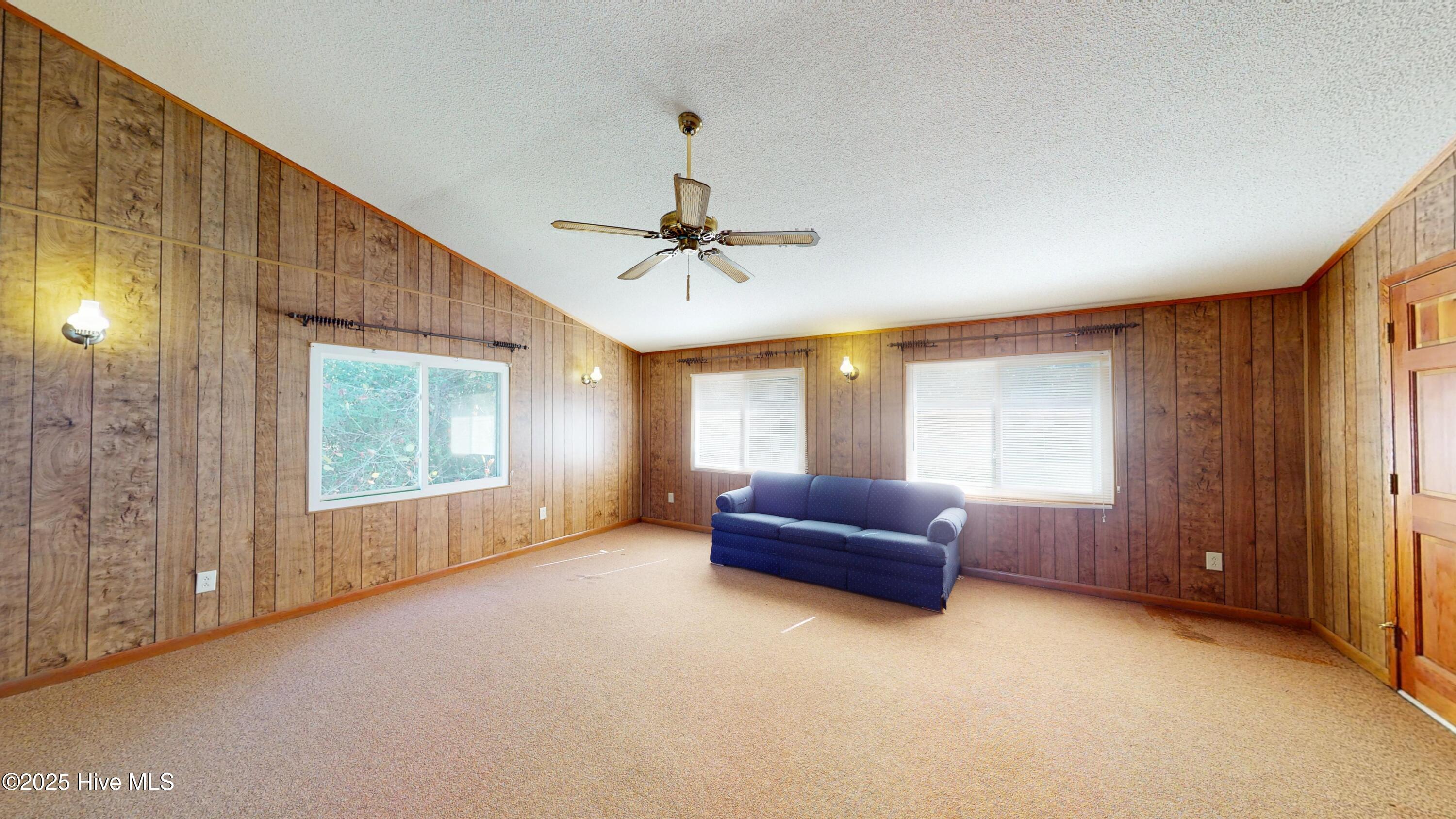 100541528 | Photo 17