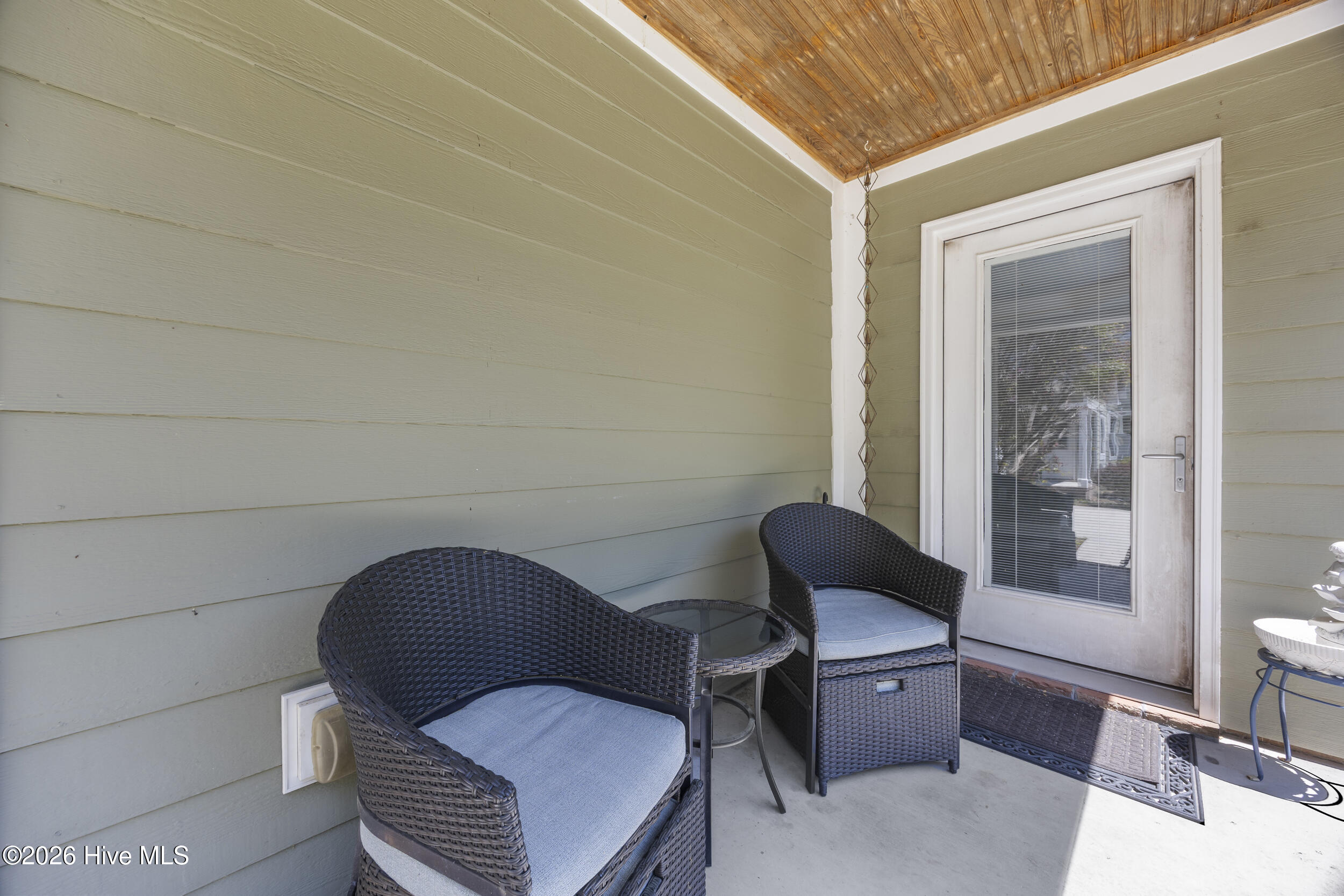 100569624 | Photo 45