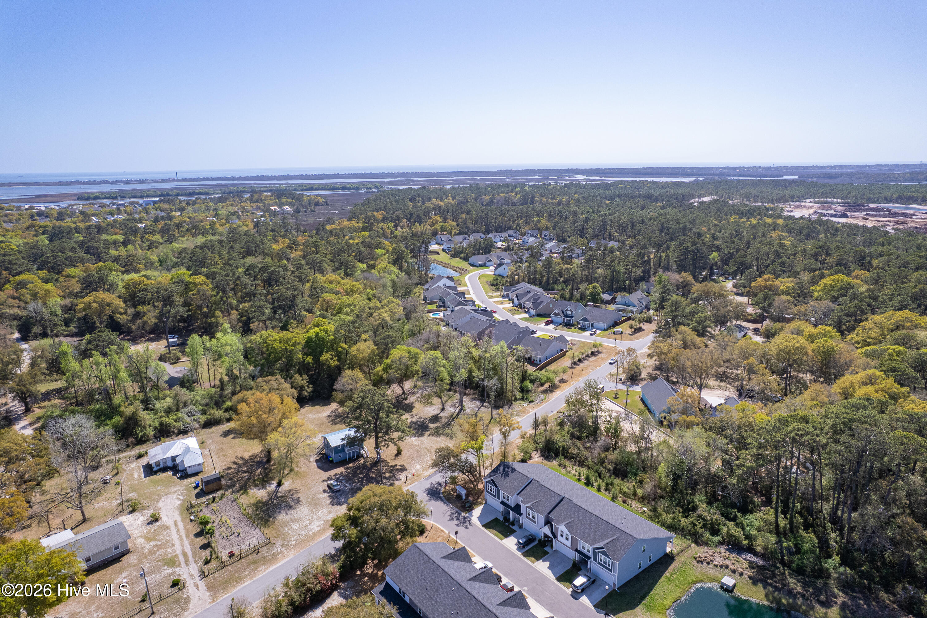 100565599 | Photo 45