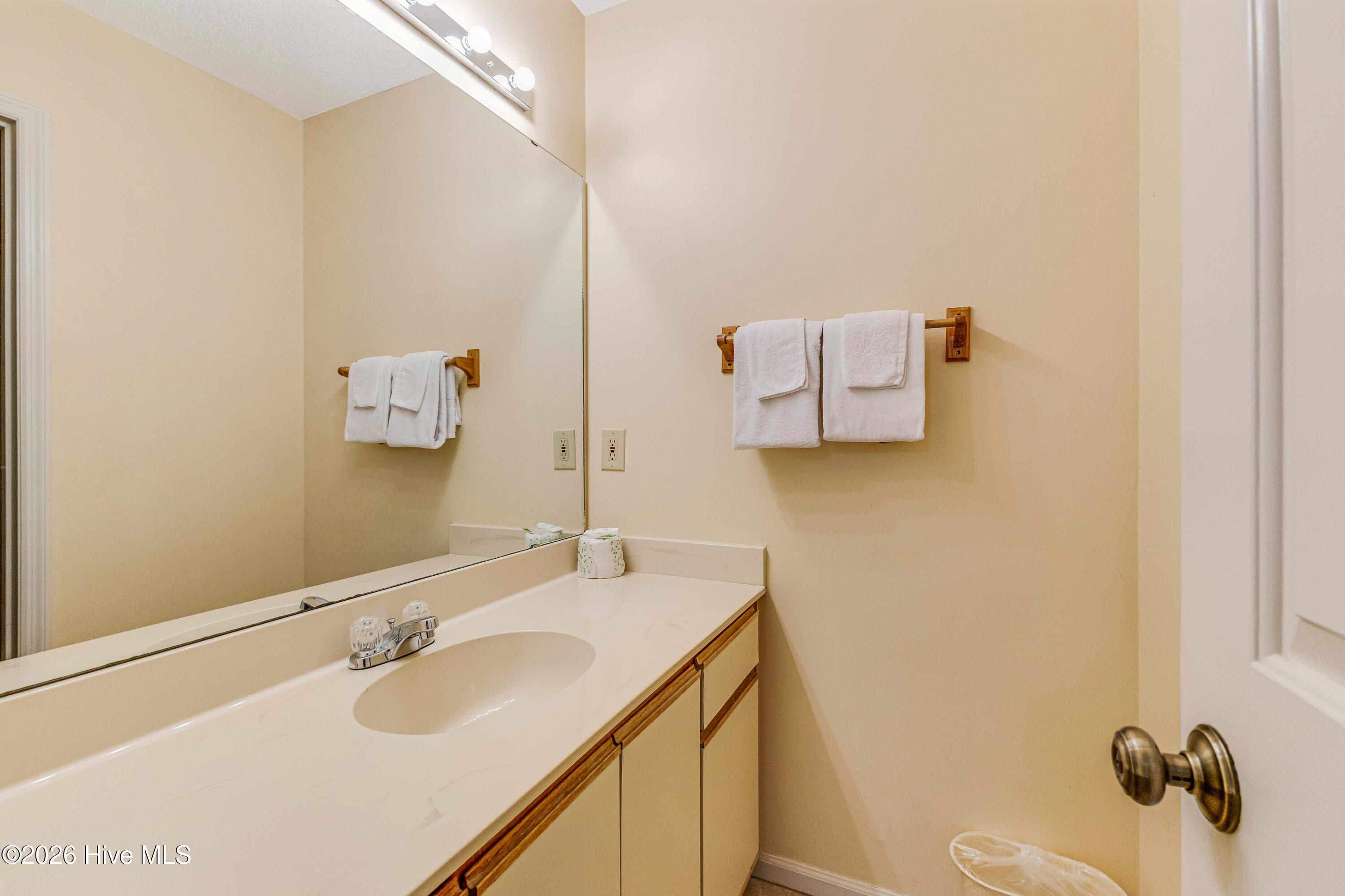 260 Clubhouse Road # 11b, Sunset Beach, NC 28468 – photo 16: 260 Clubhouse Rd-22