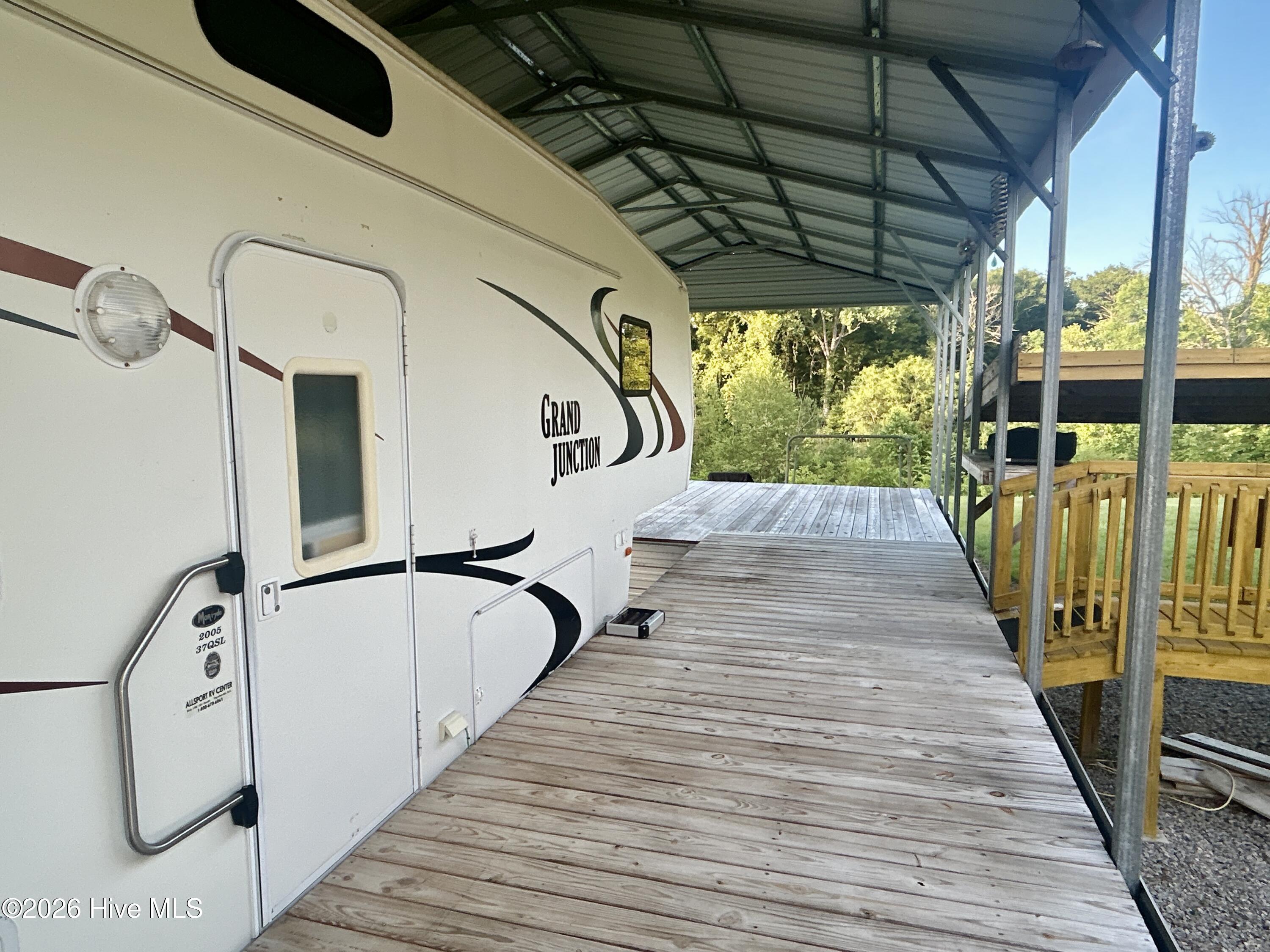 deck to Grand Junction camper