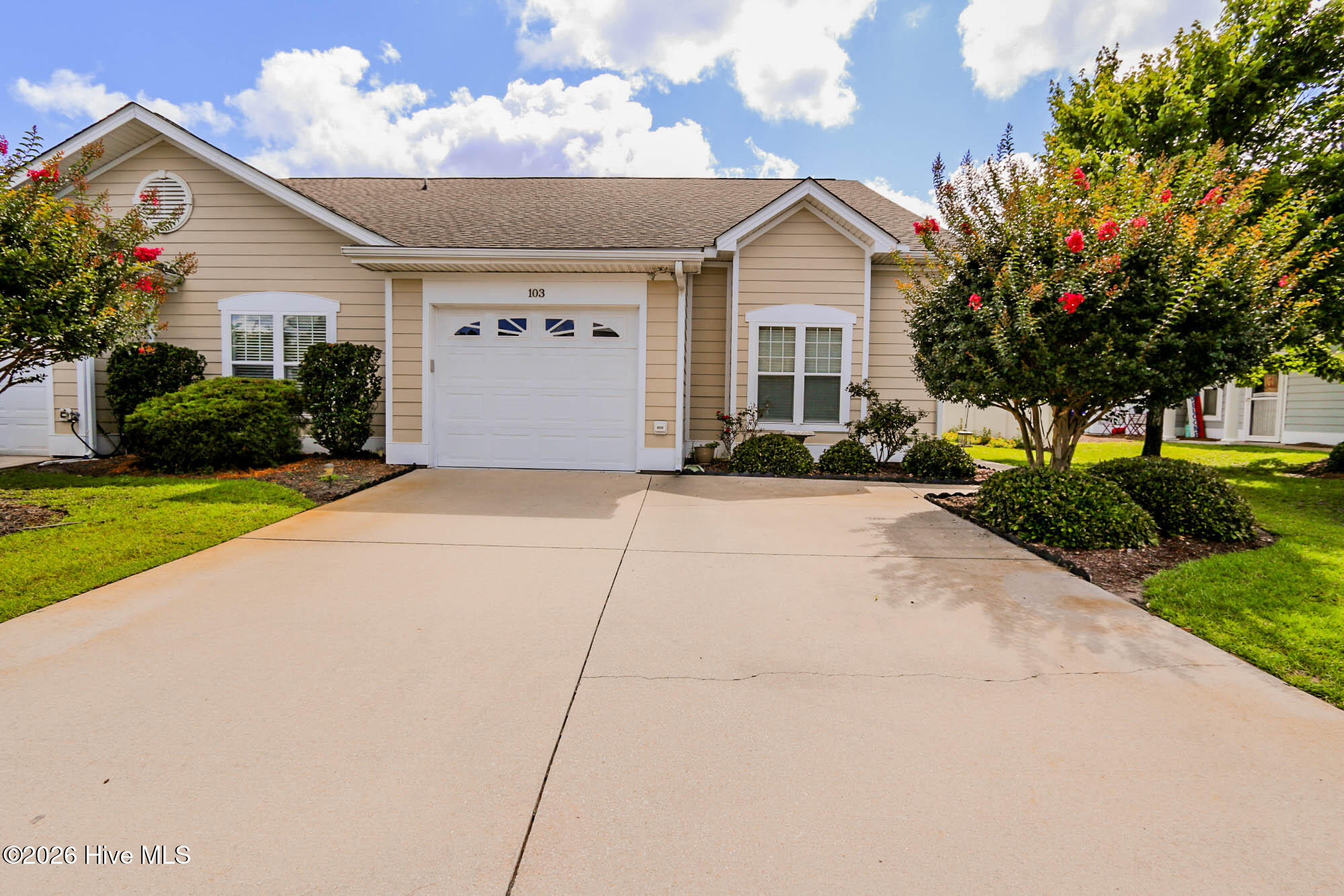 103 Treasure Cove,Newport