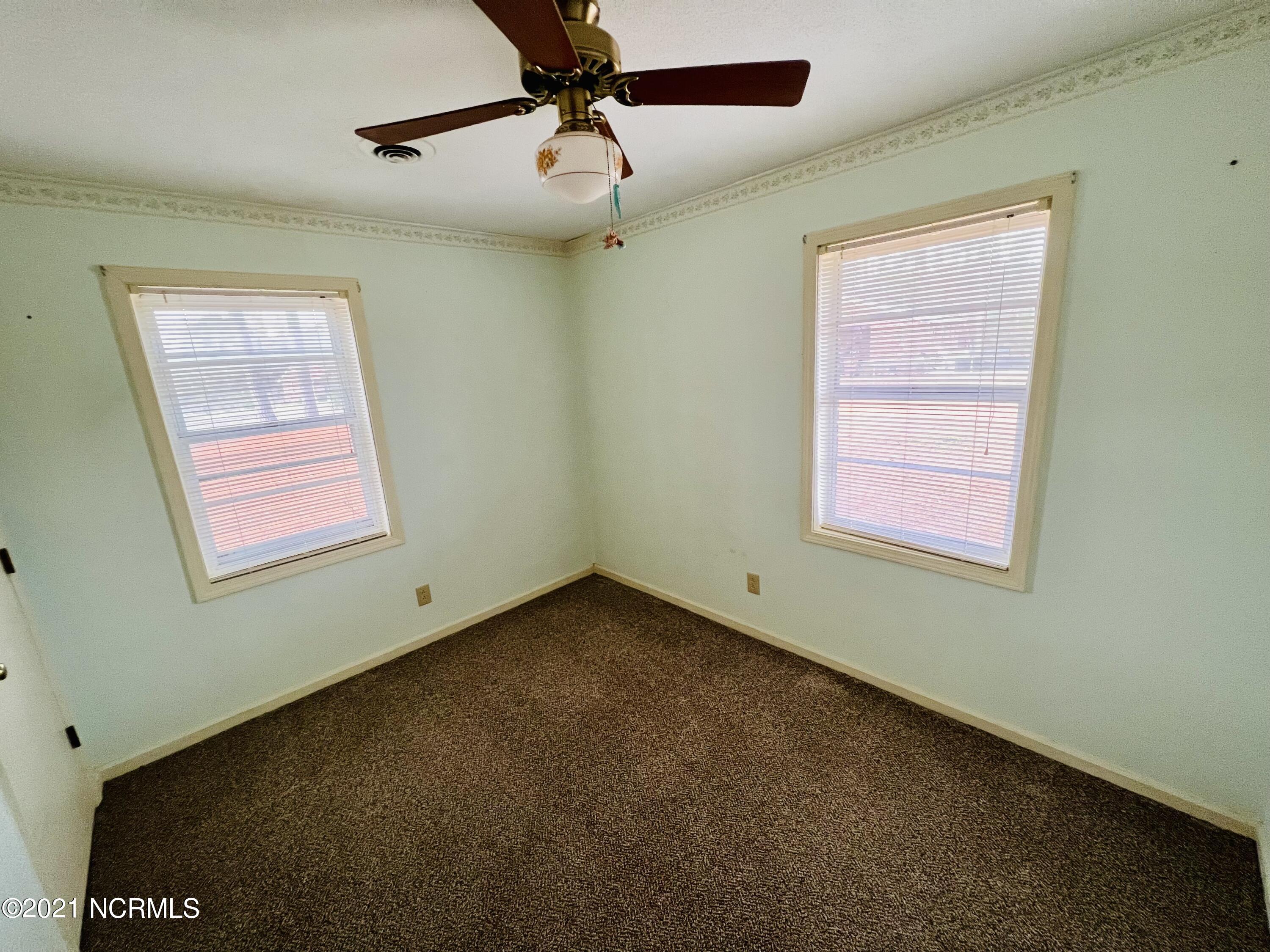 104 Howell Drive, Jacksonville, NC 28540 – photo 10