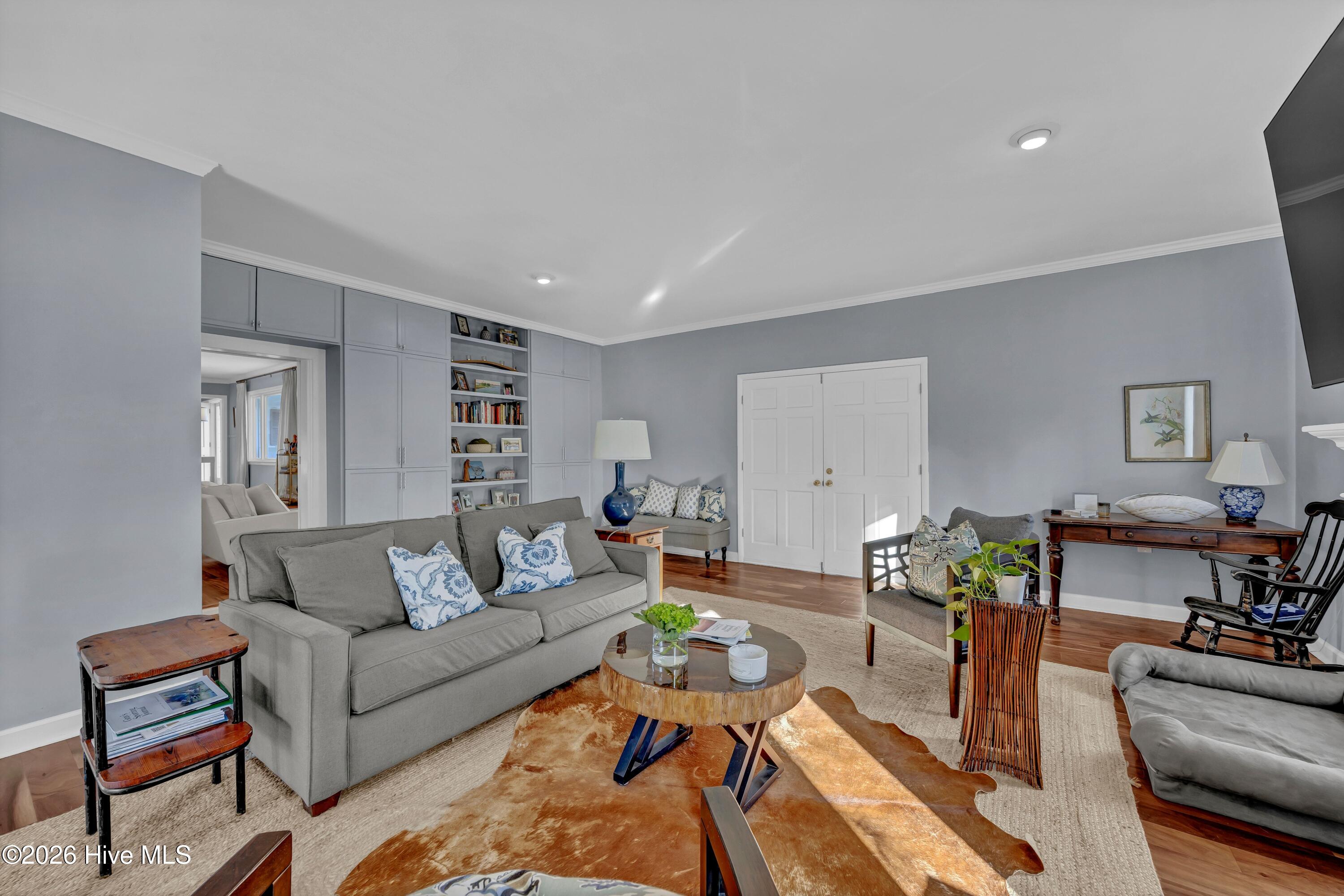 100547947 | Photo 12