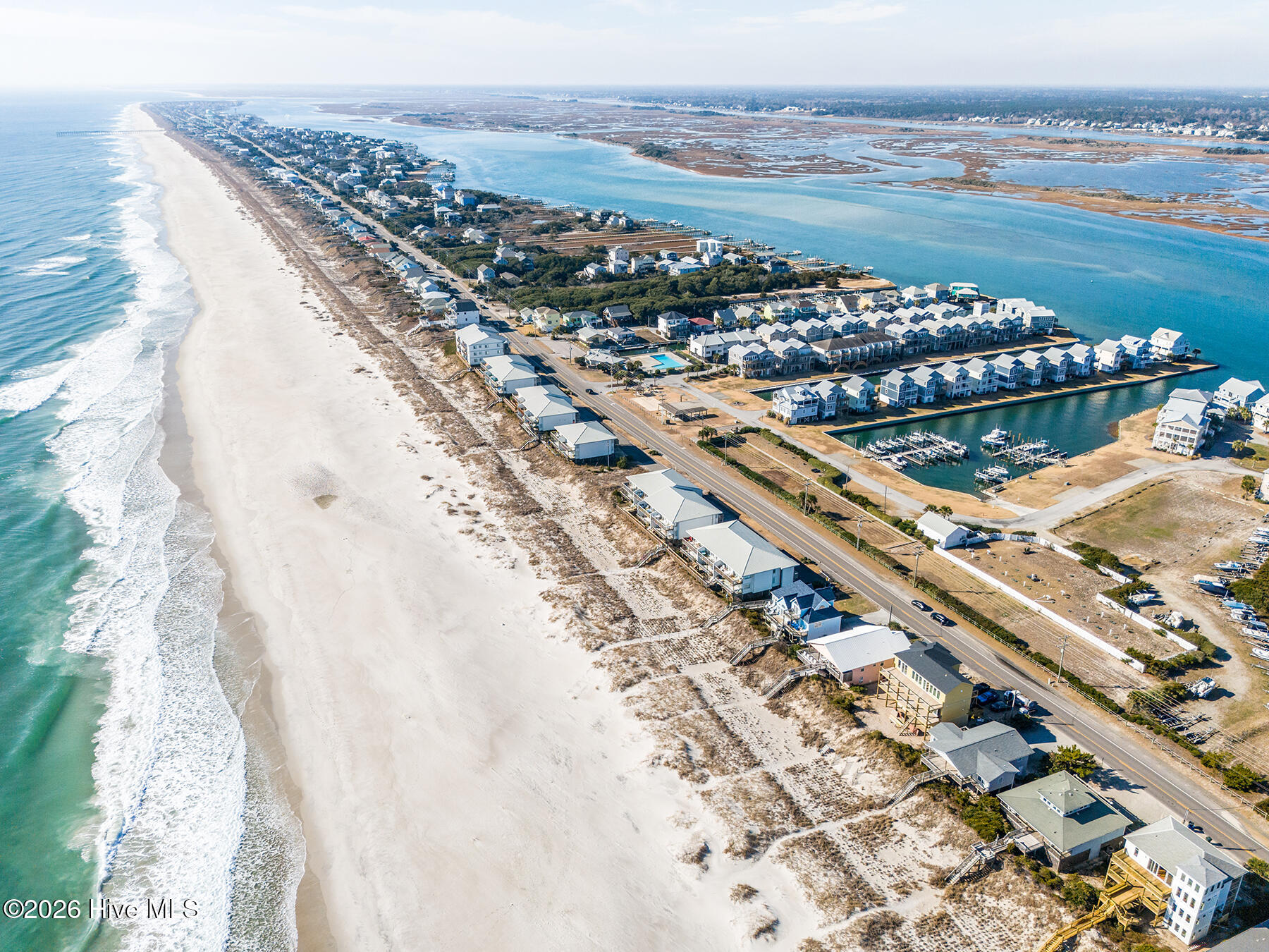 100548682 | Photo 48