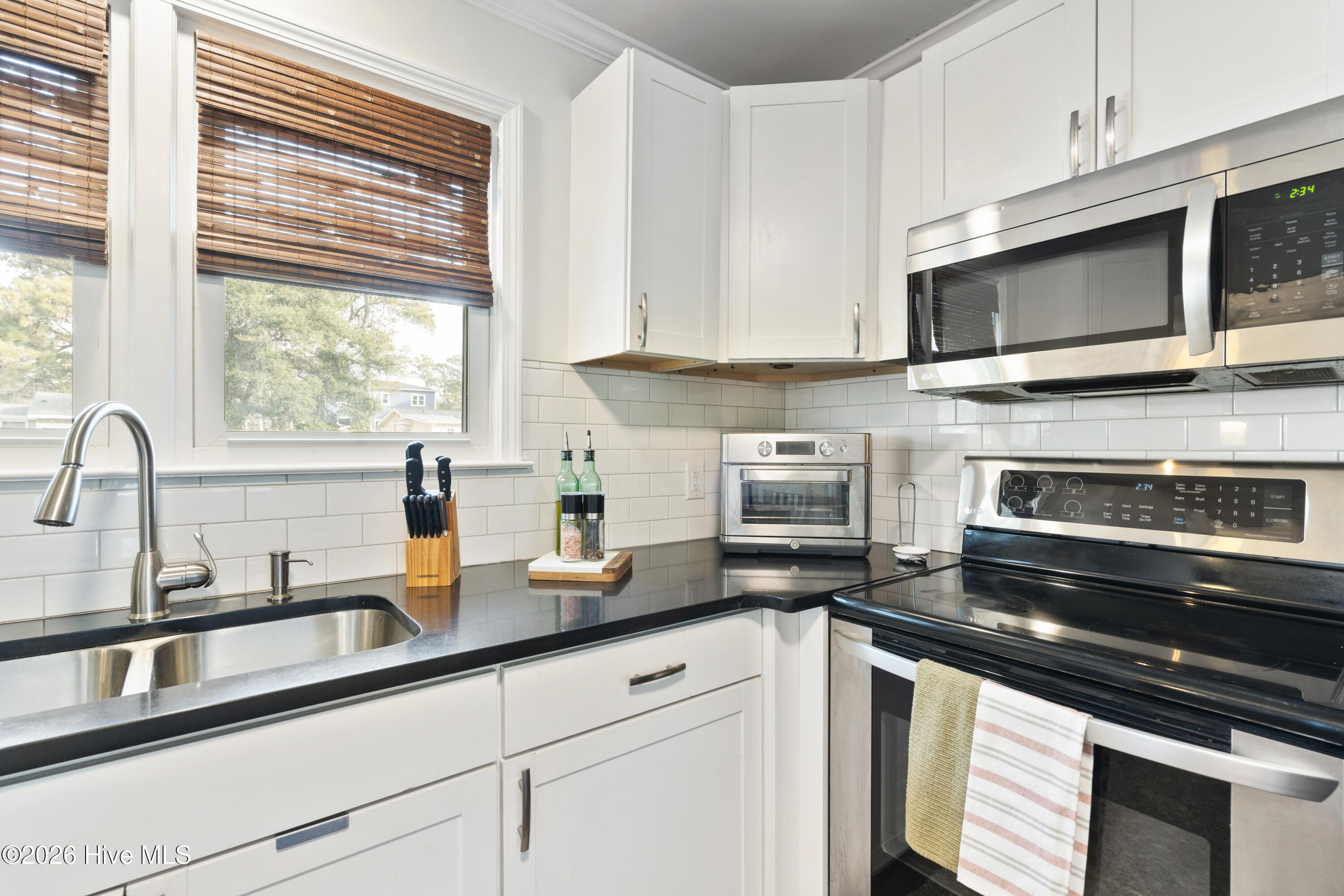 100555391 | Photo 17