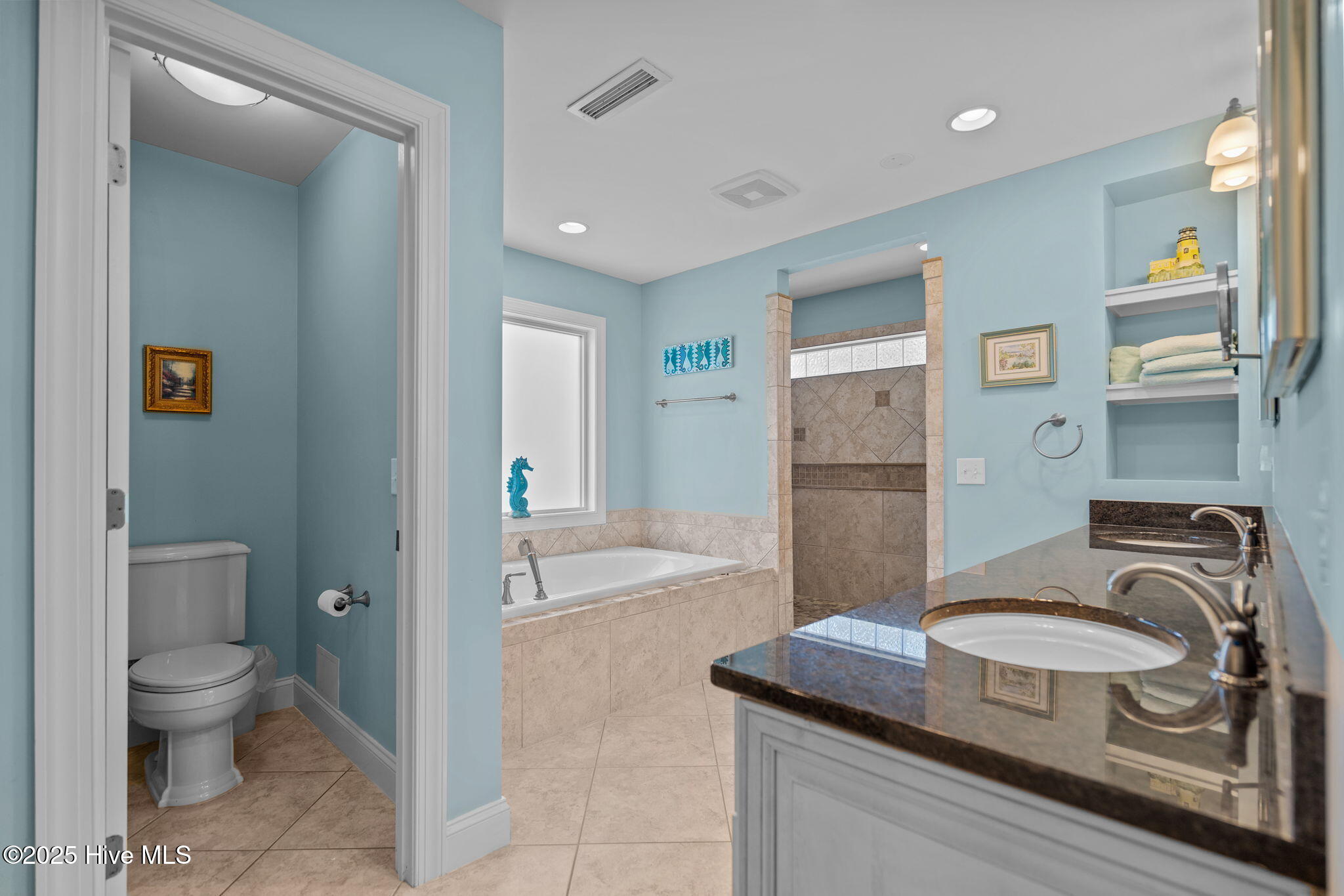 100555511 | Photo 37