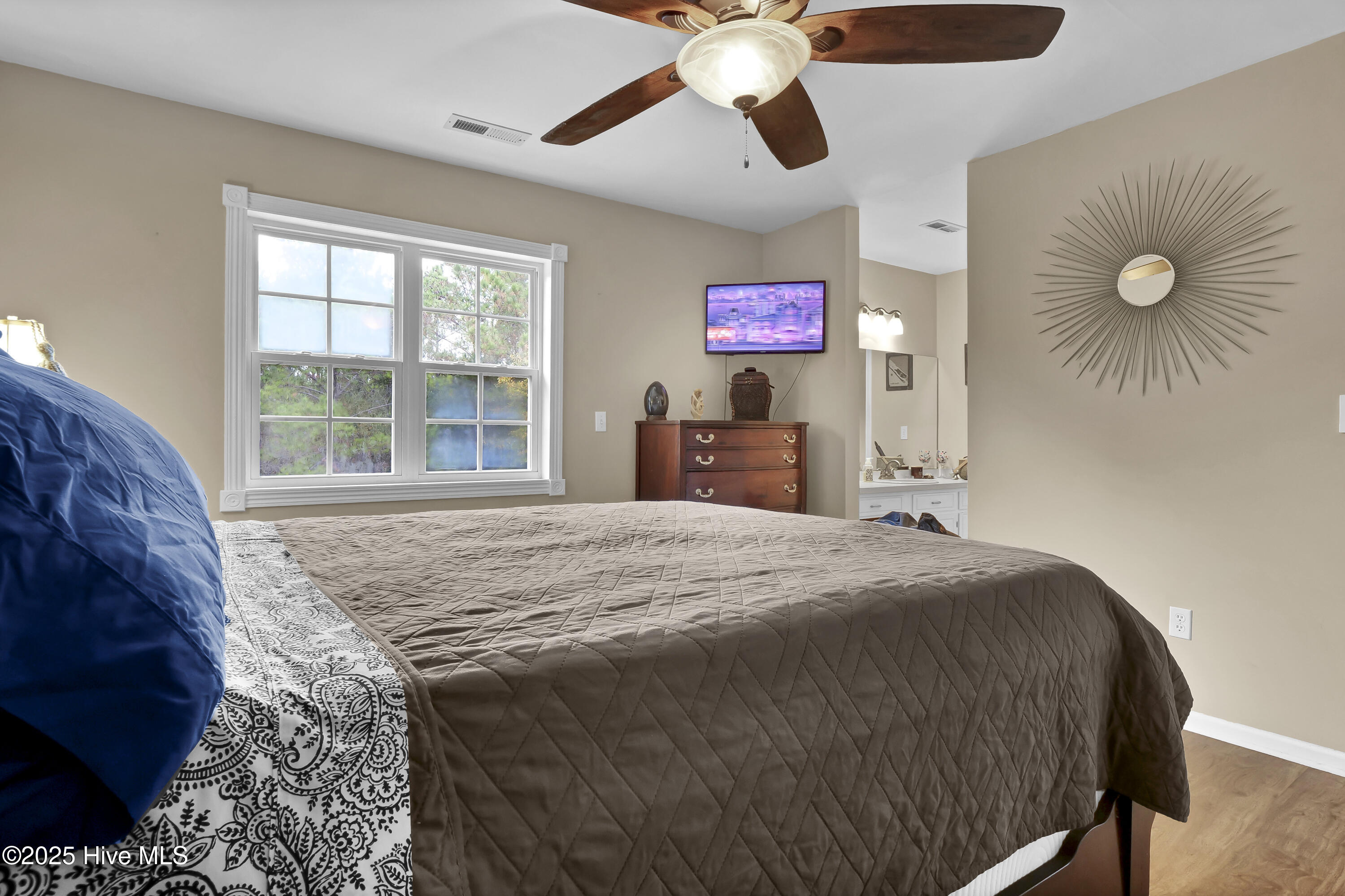 100543552 | Photo 21