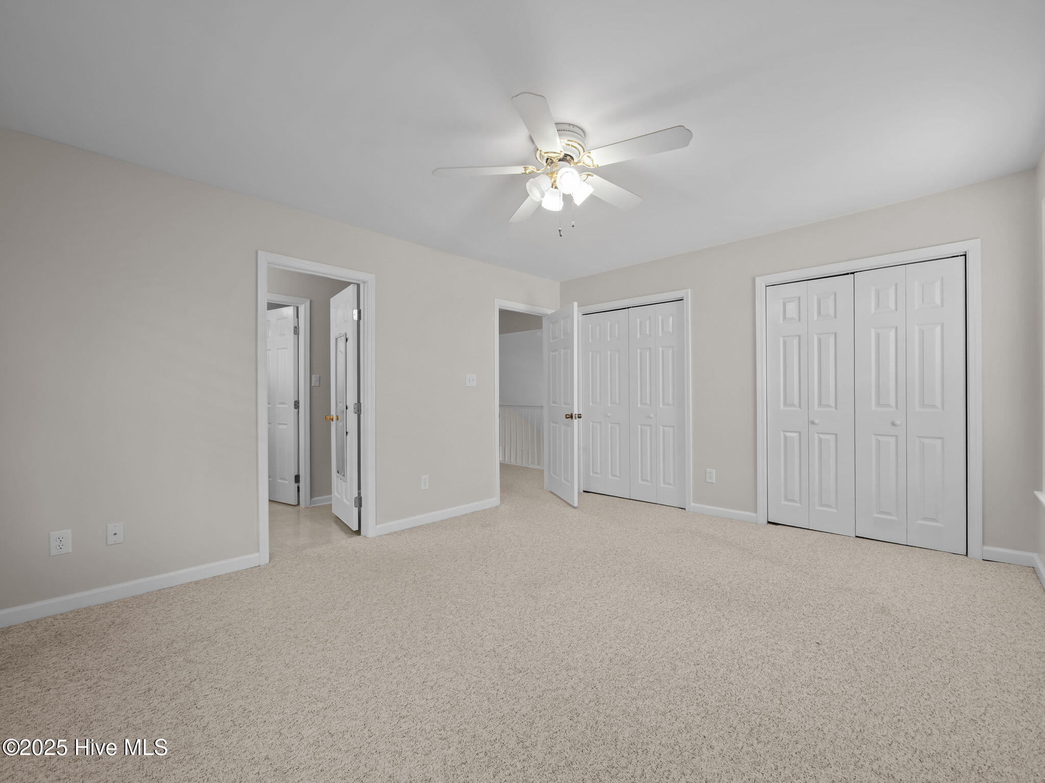 100536740 | Photo 30