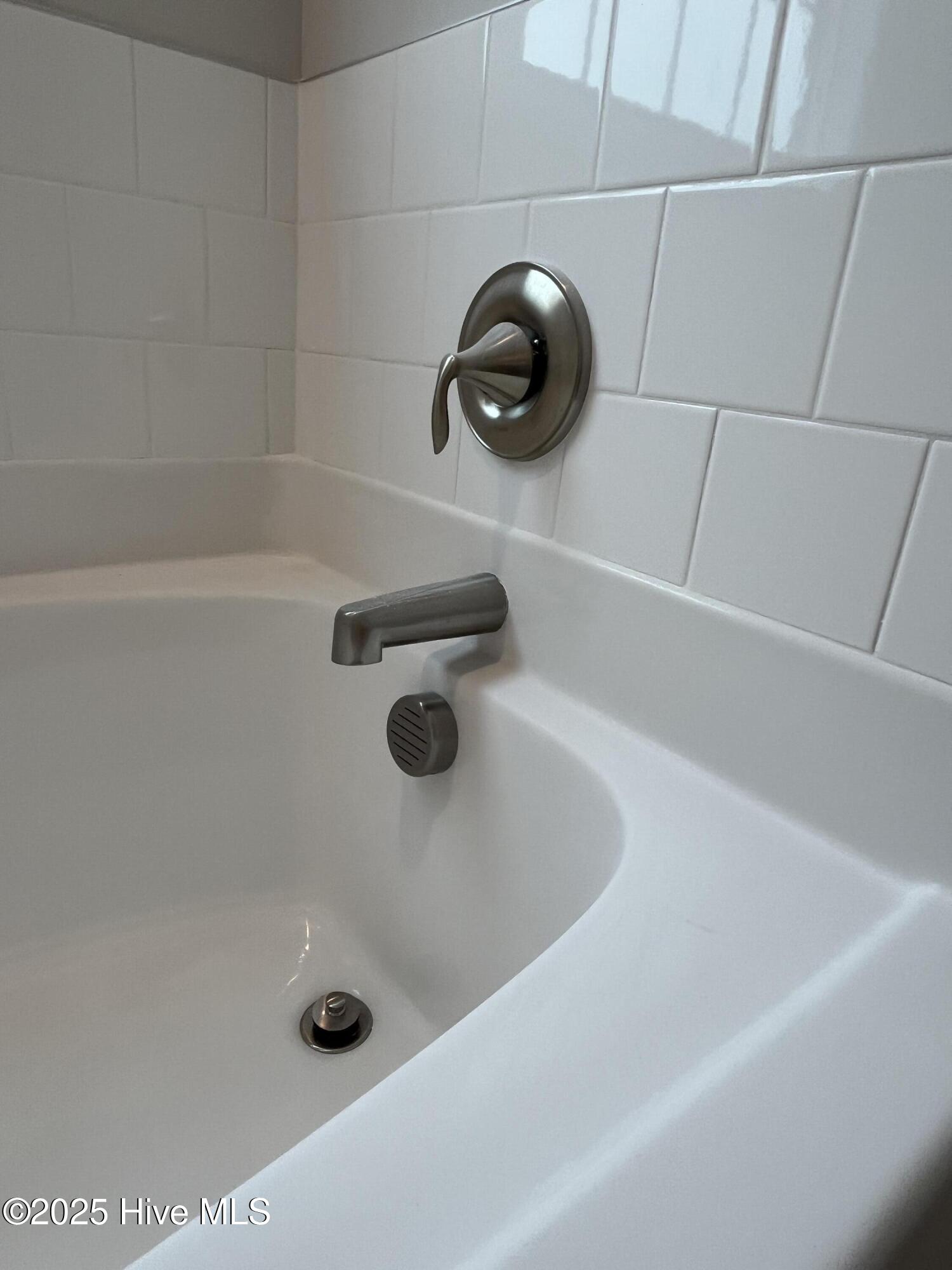 100500243 | Photo 14