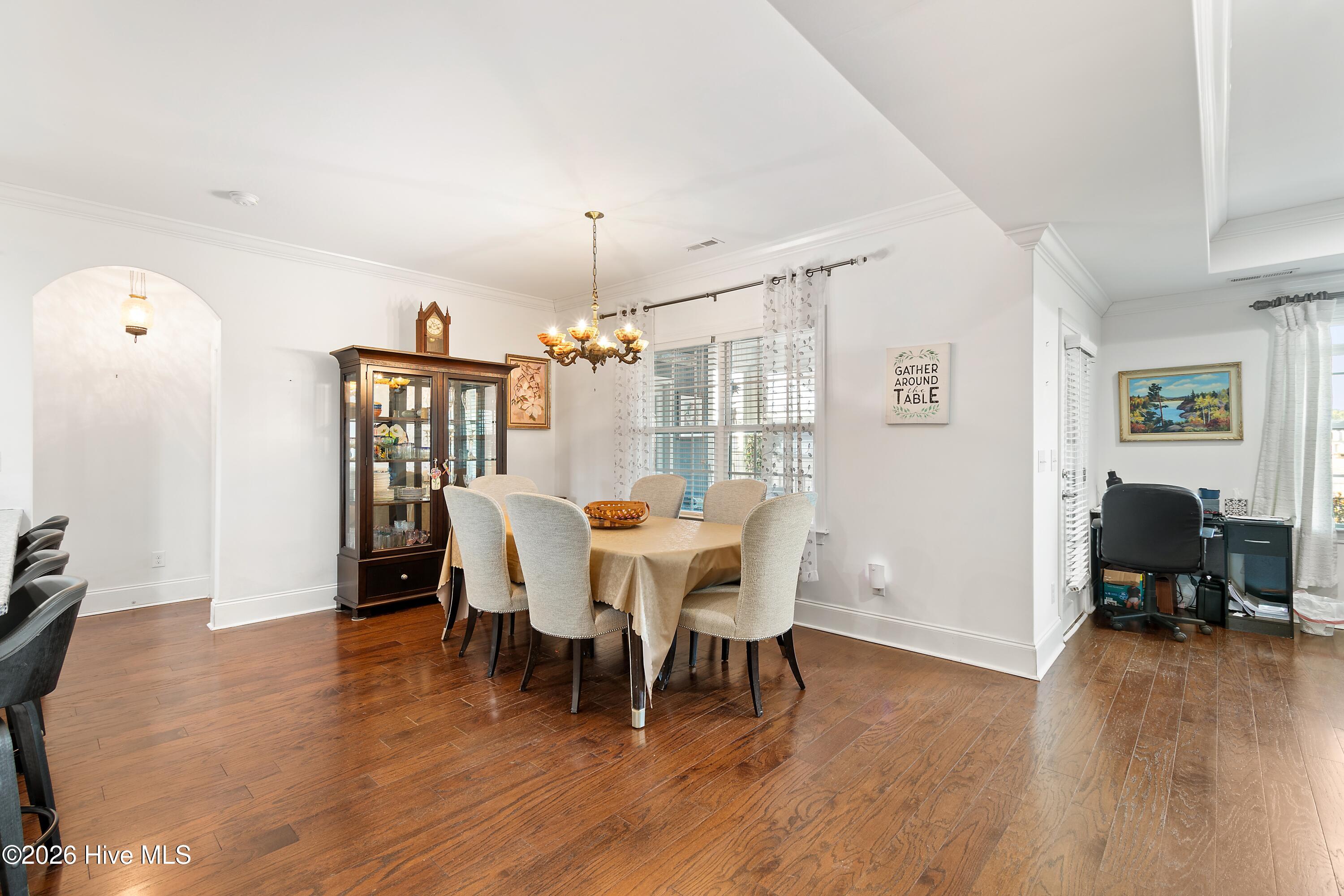 100548400 | Photo 13