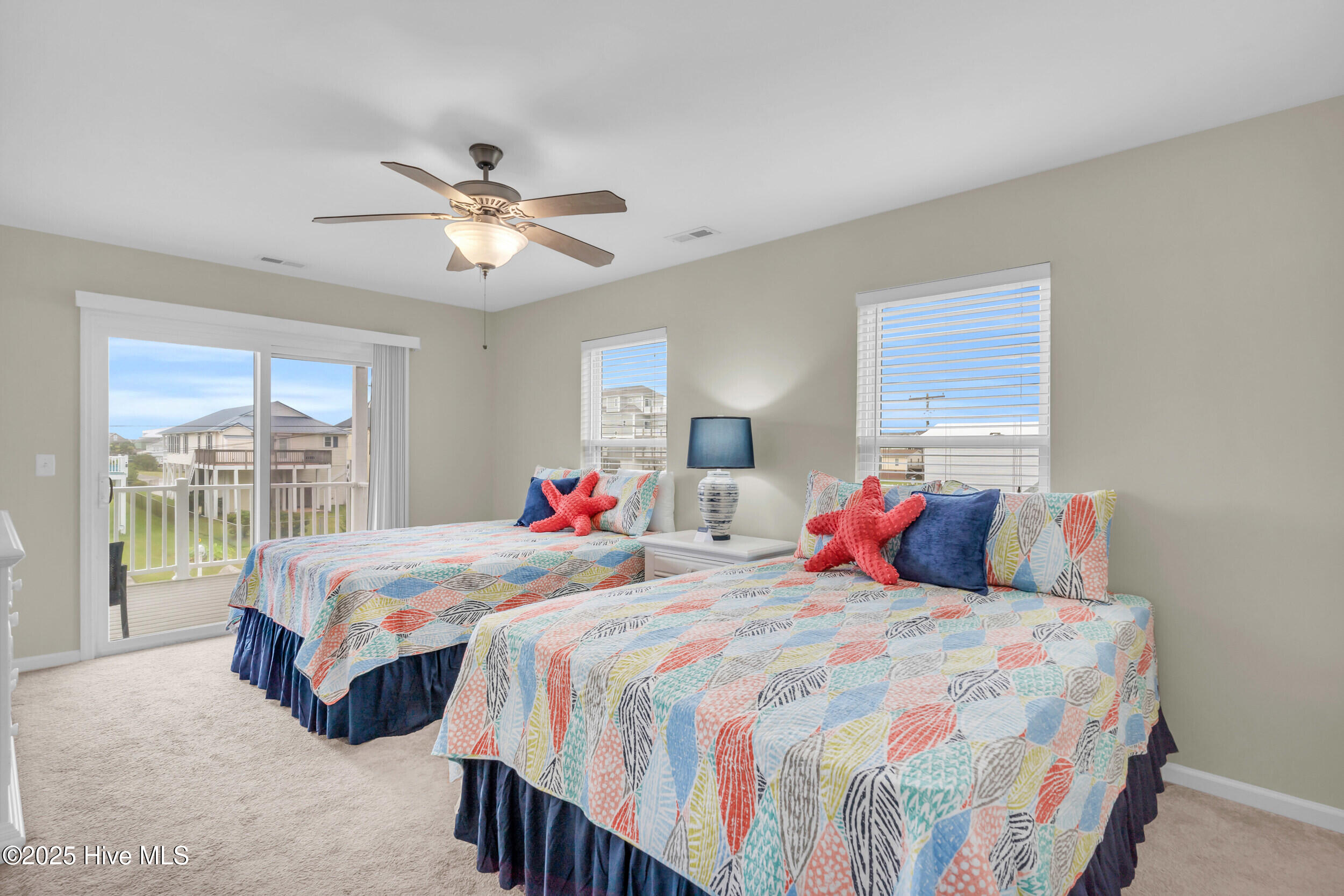 100536621 | Photo 18