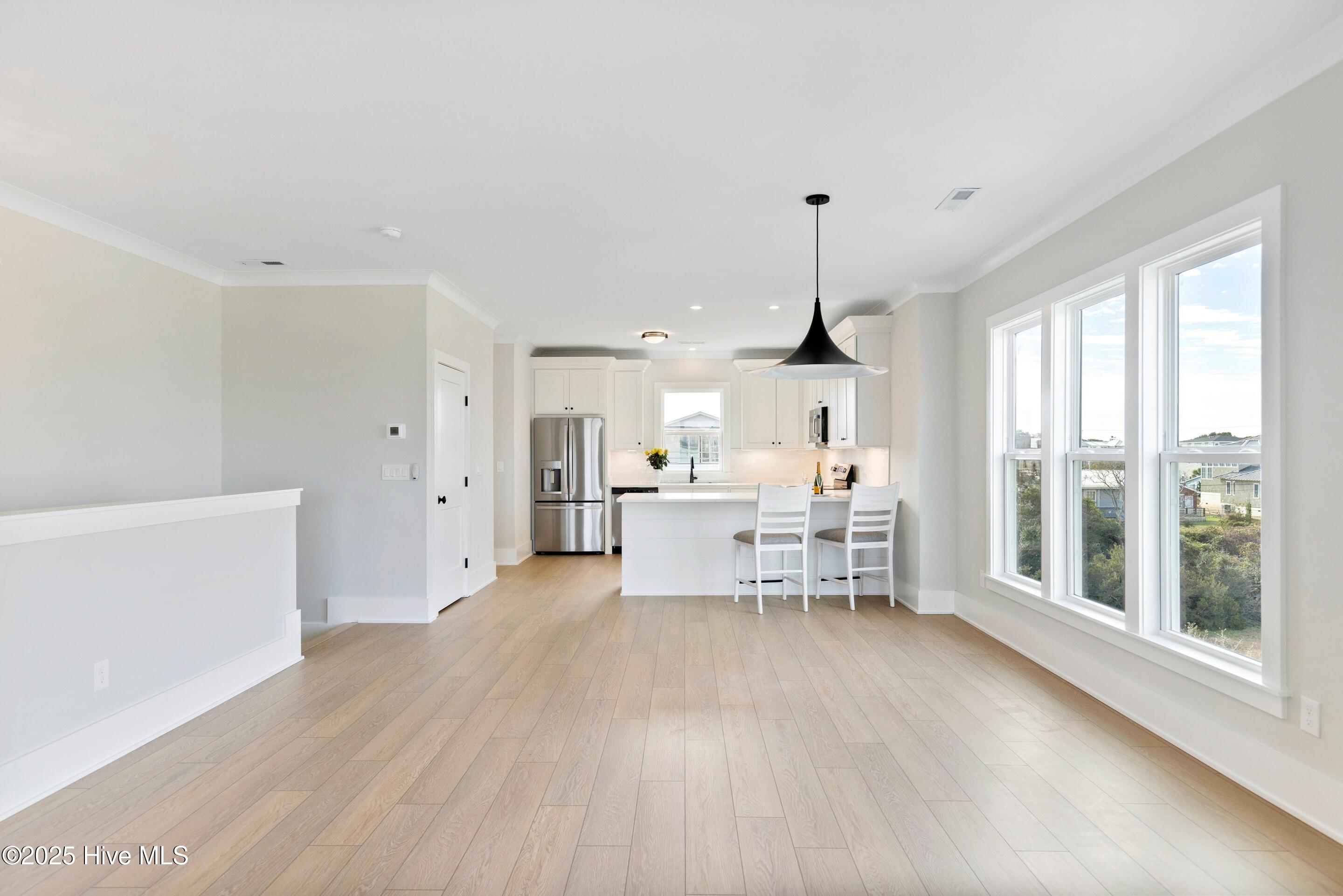 100544880 | Photo 15