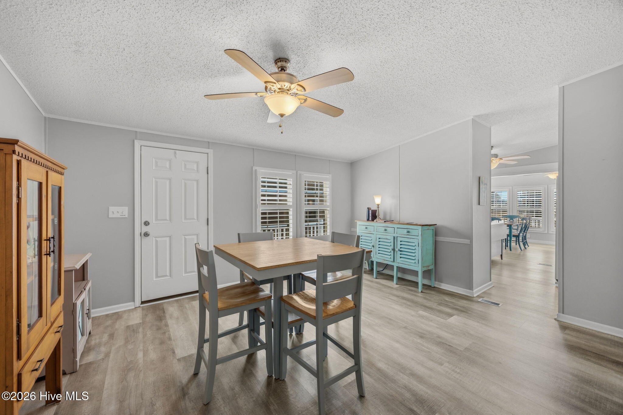 100558073 | Photo 19