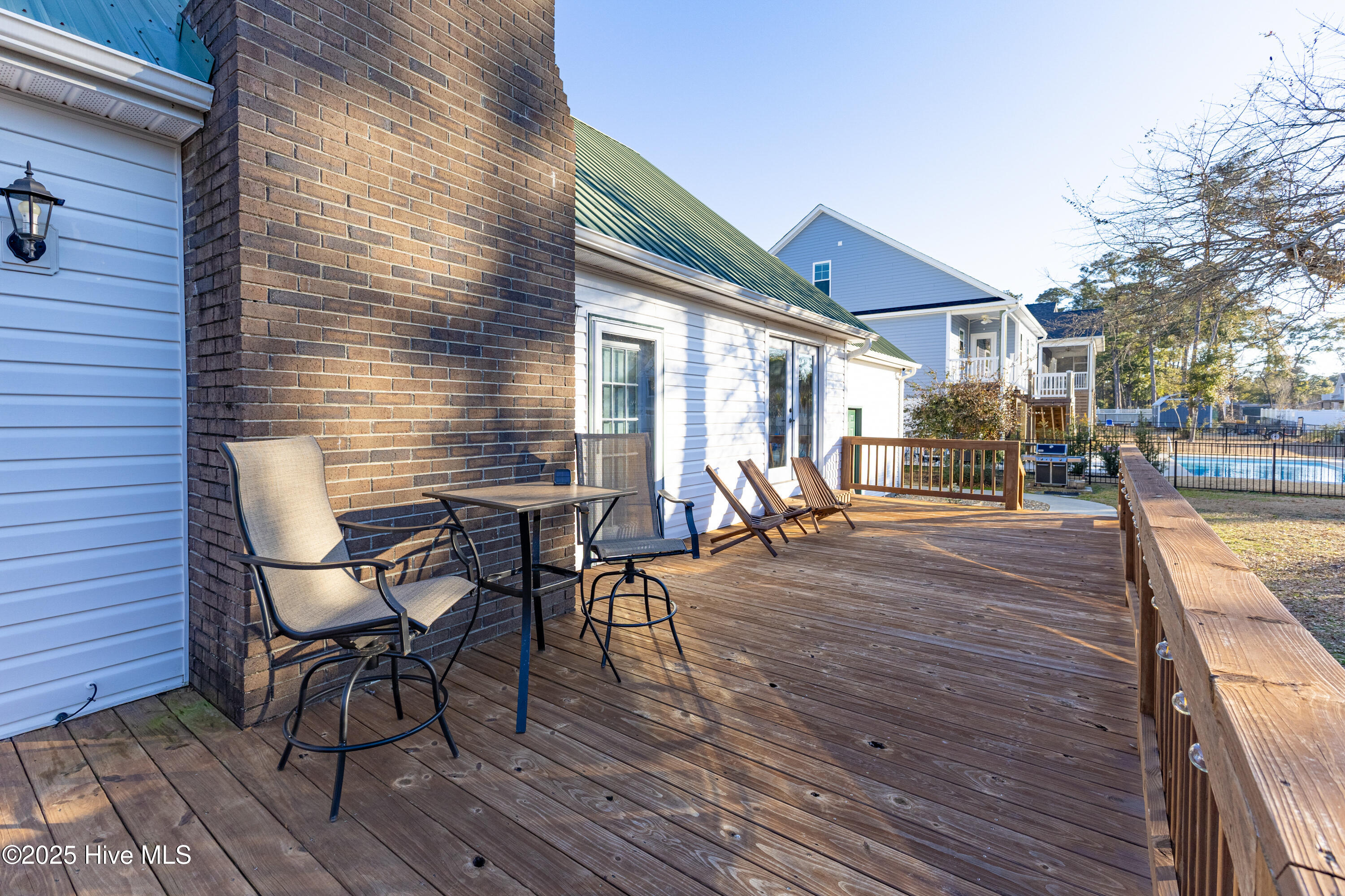 100536488 | Photo 27