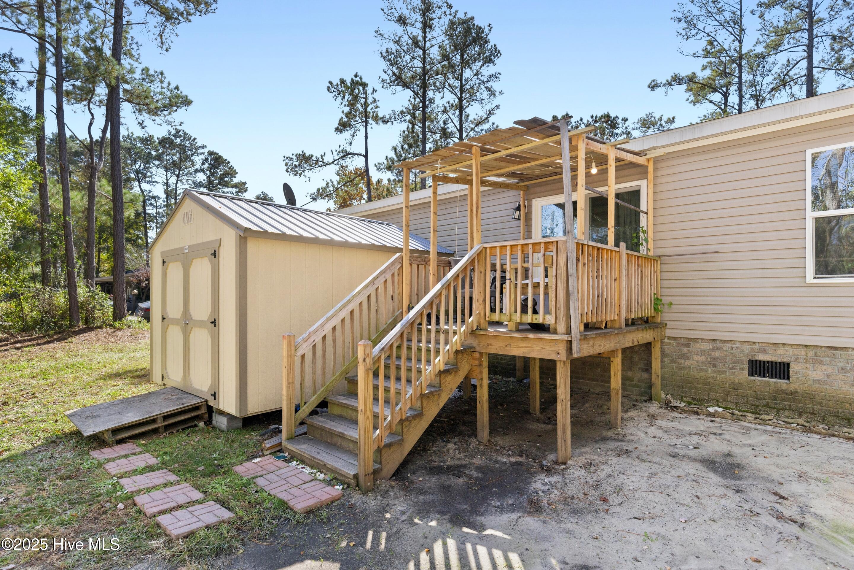 100542146 | Photo 40