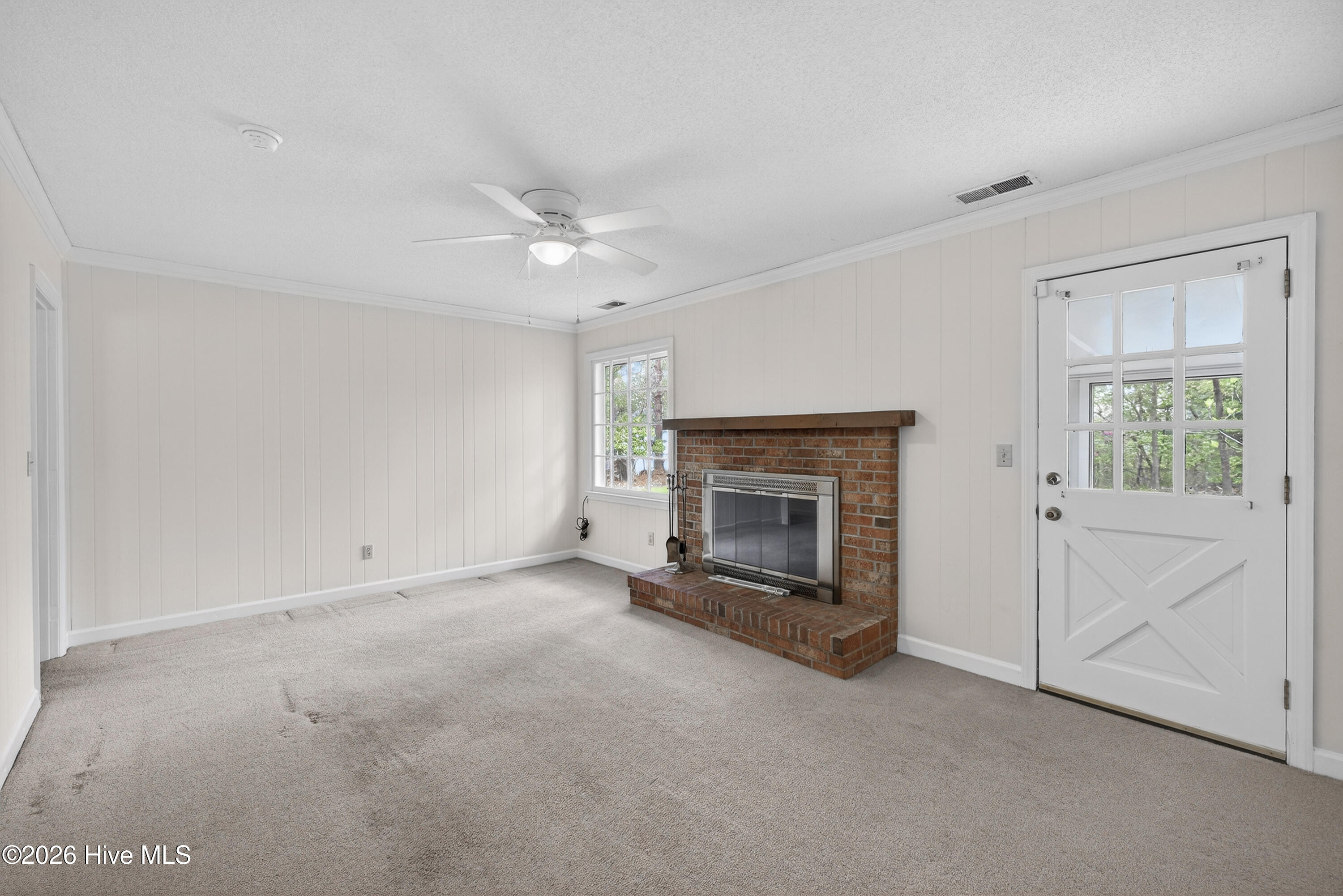 100562891 | Photo 10